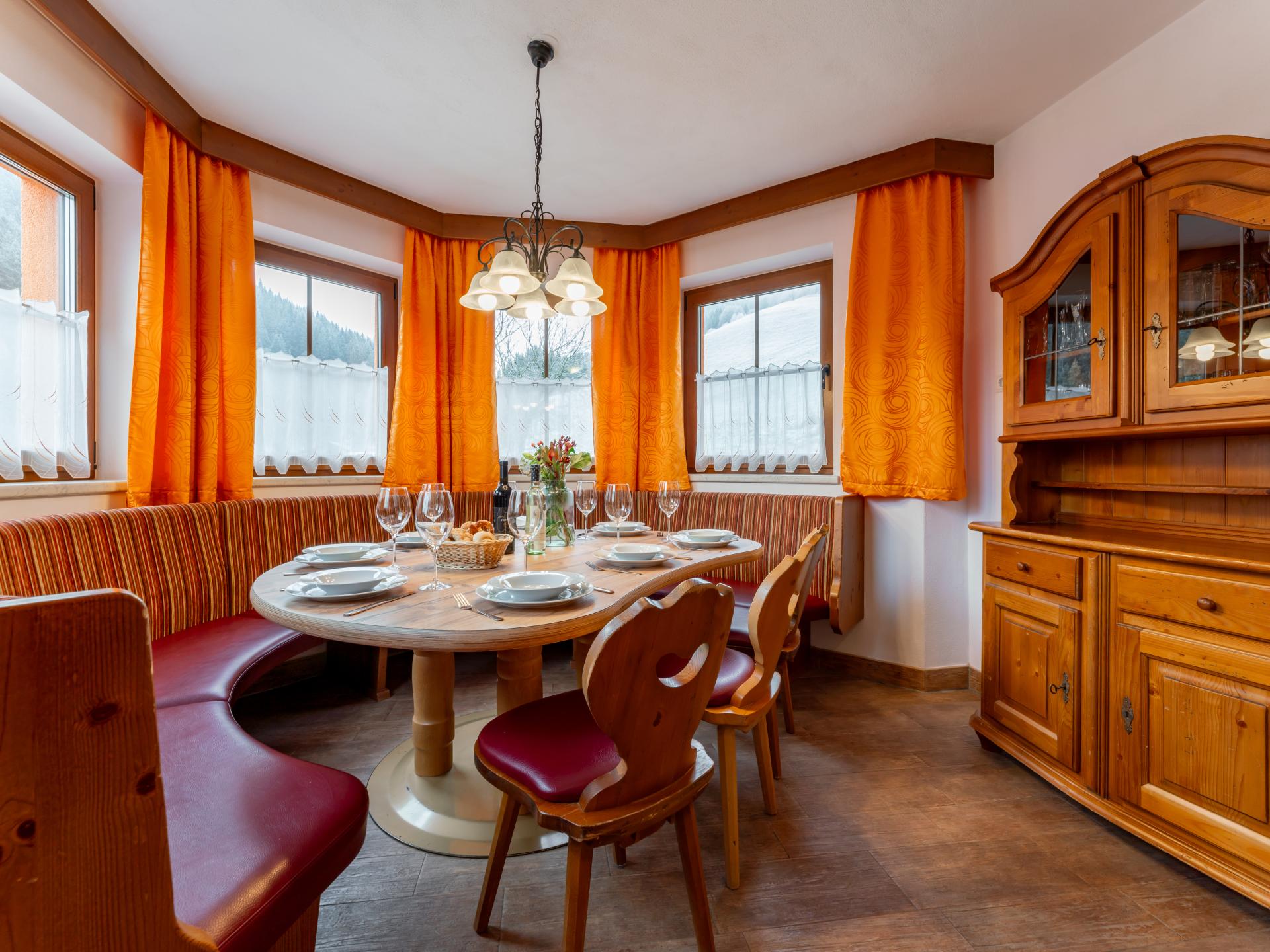 Ruim chalet voor 22 personen direct aan de piste met eigen sauna - foto 10