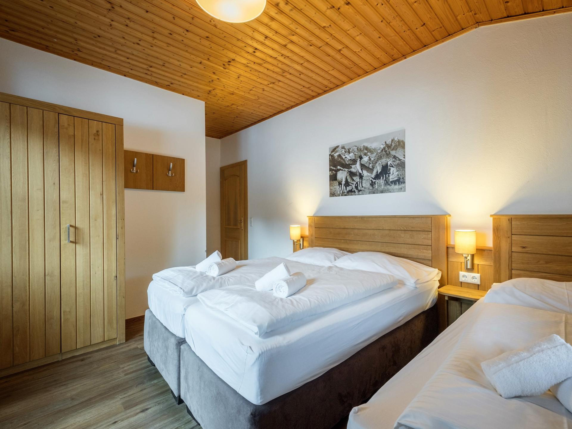Luxe chalet voor 35 personen aan de piste in Saalbach-Hinterglemm - foto 22