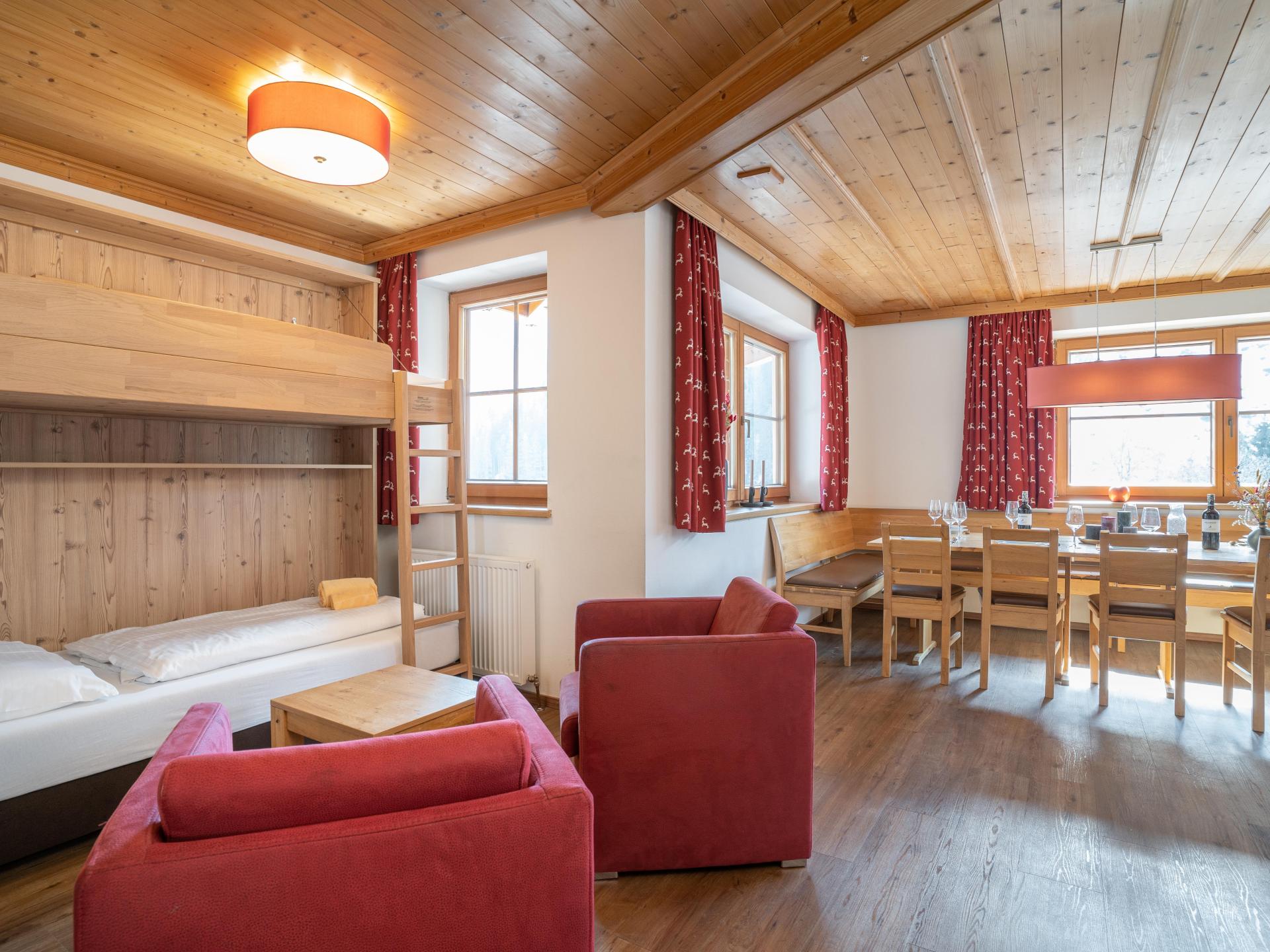 Luxe chalet voor 35 personen aan de piste in Saalbach-Hinterglemm - foto 8