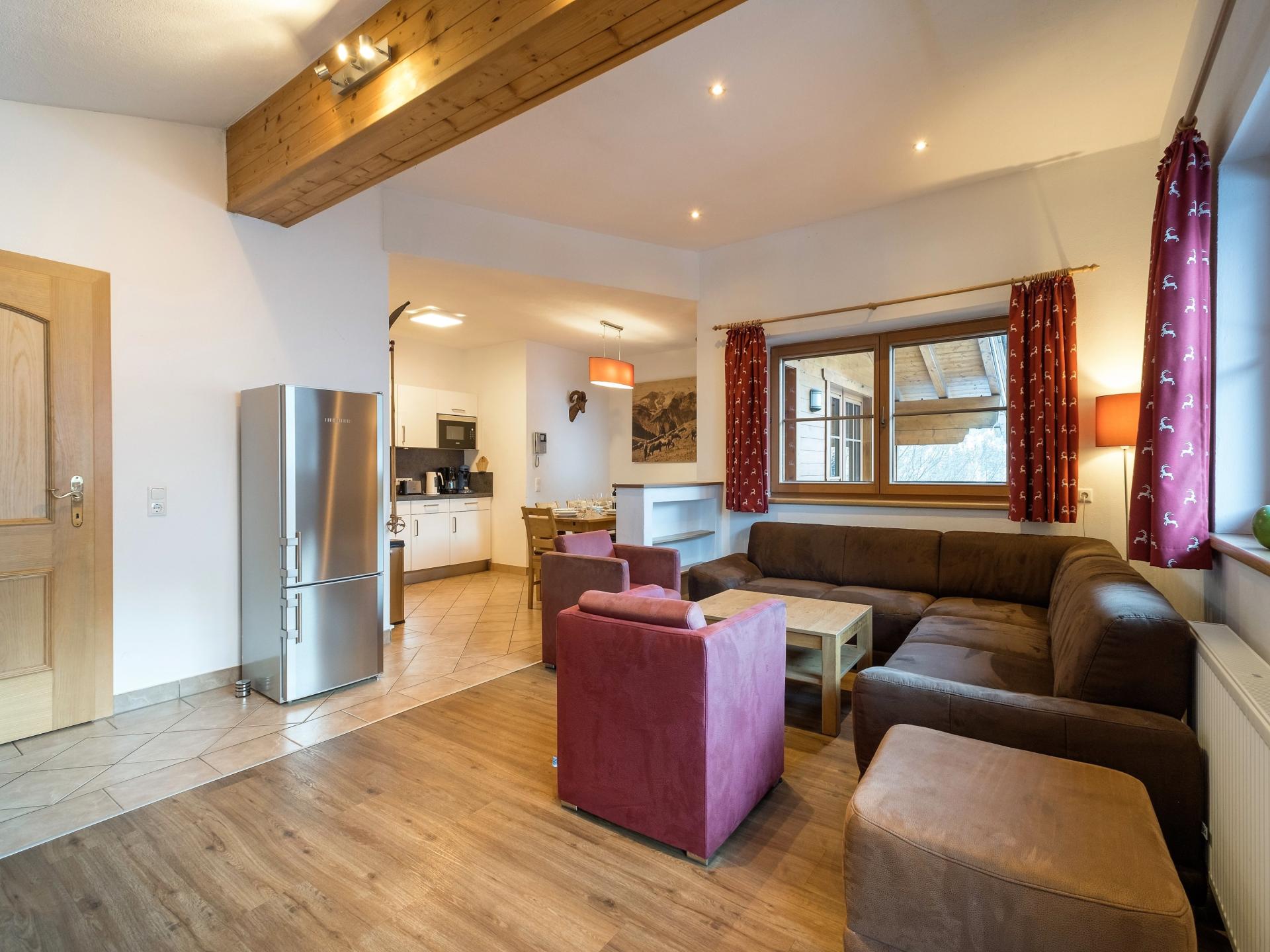 Luxe chalet voor 35 personen aan de piste in Saalbach-Hinterglemm - foto 15