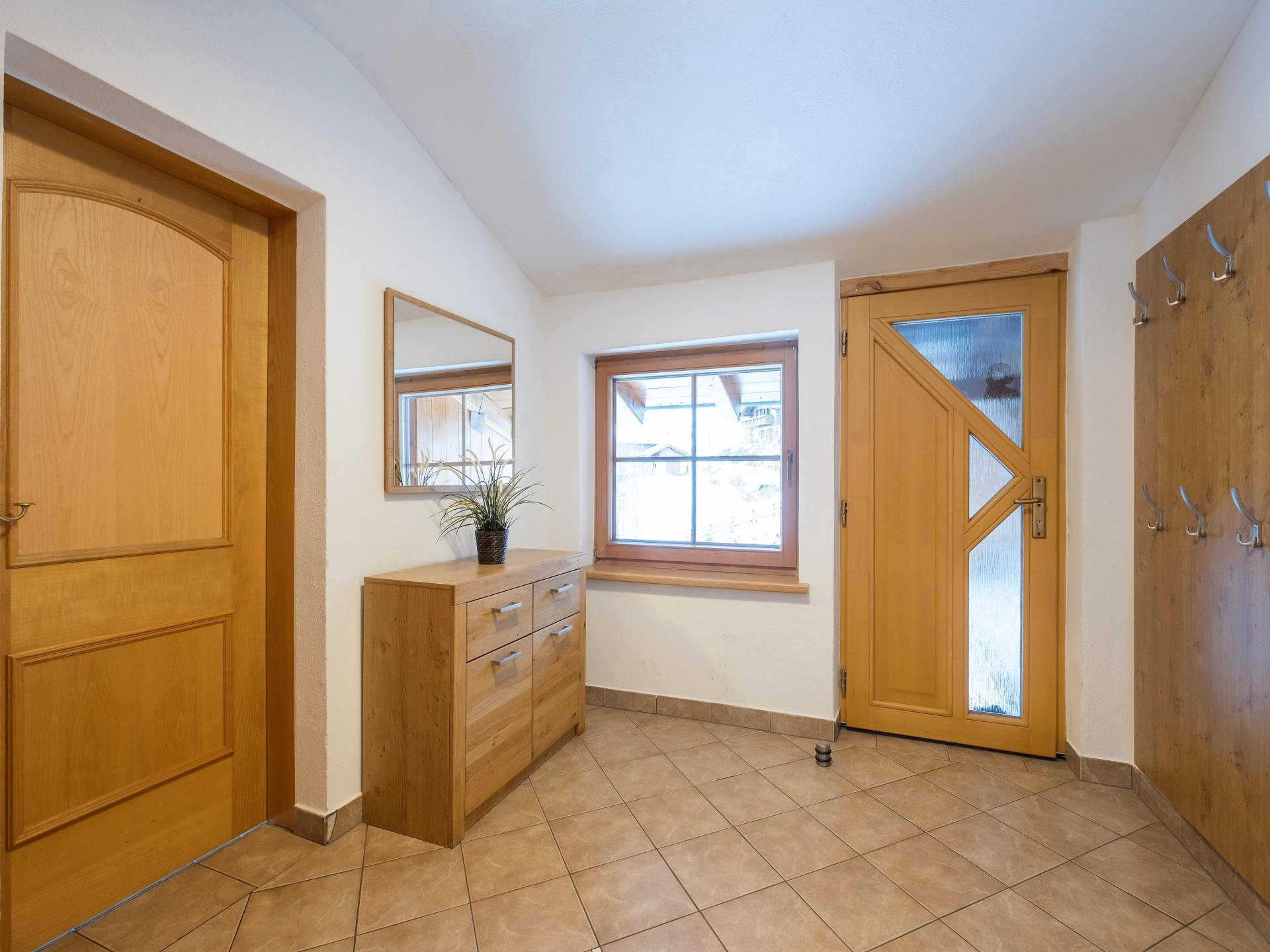 Luxe chalet voor 35 personen aan de piste in Saalbach-Hinterglemm - foto 20