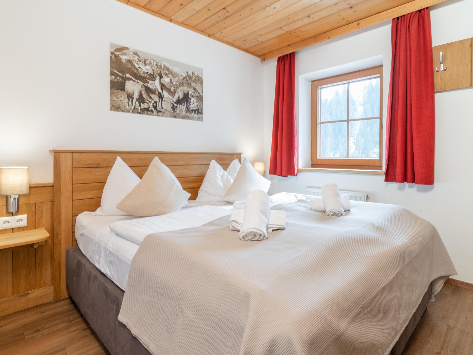 Ruim appartement direct aan de piste in Saalbach-Hinterglemm voor 10 personen - foto 9