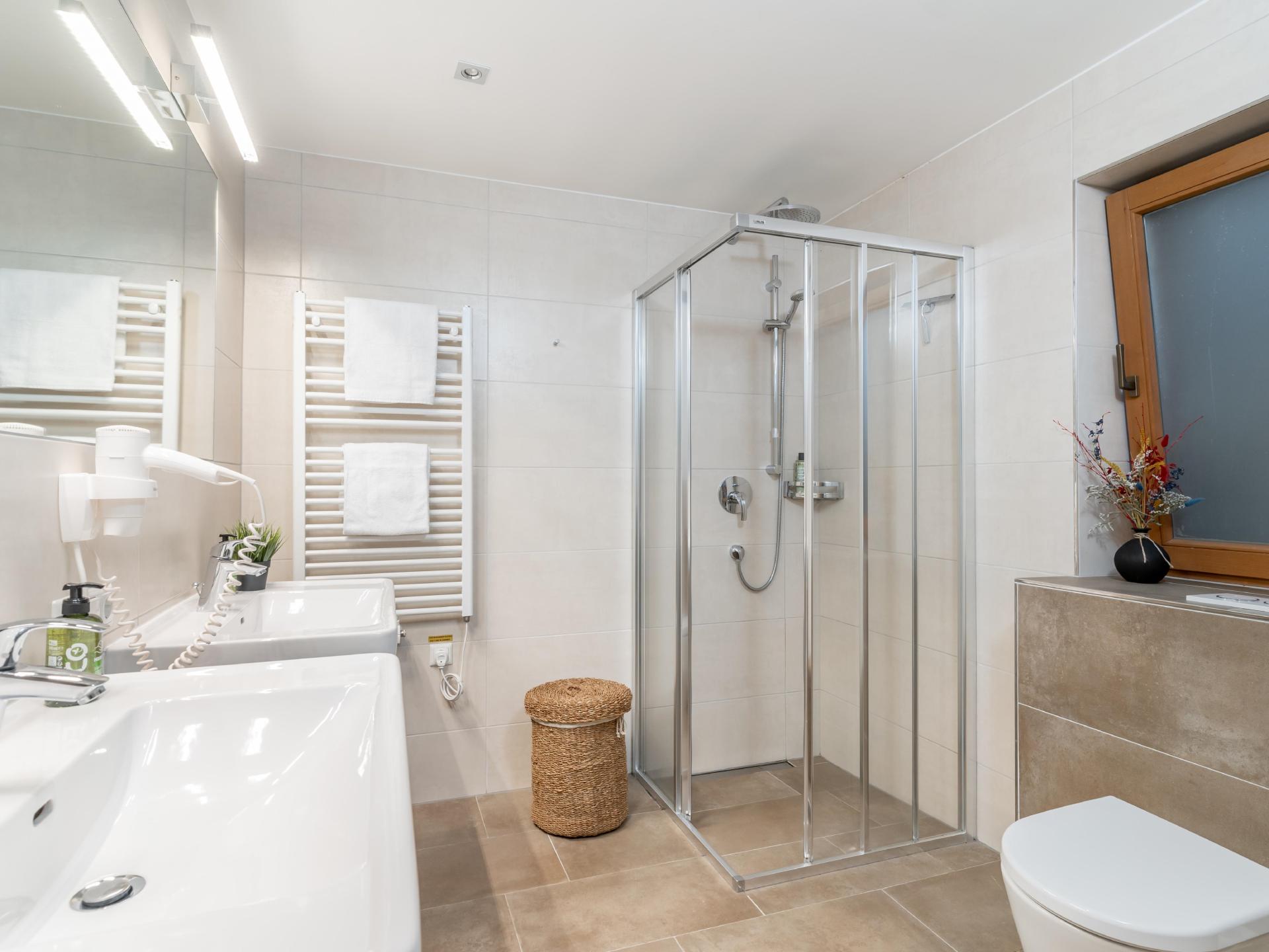 Ruim appartement direct aan de piste in Saalbach-Hinterglemm voor 10 personen - foto 10