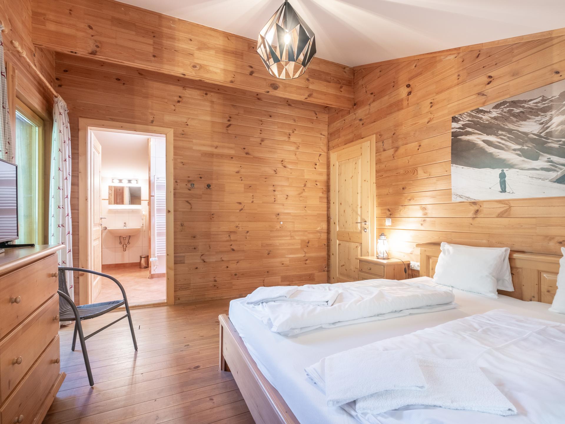 Ruim groepschalet voor 14 personen met privésauna en bergzicht in Krimml - foto 10
