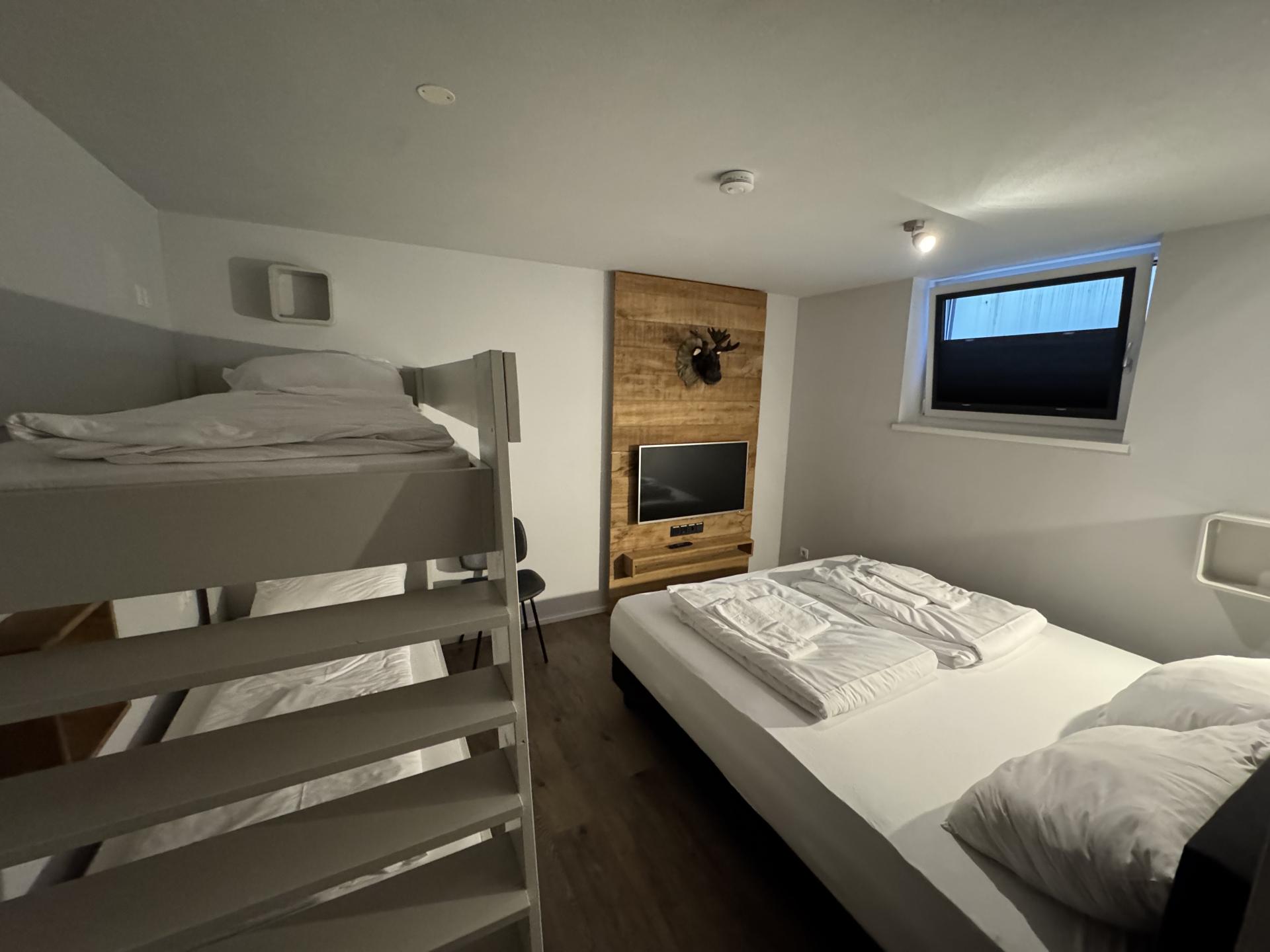 Aan de piste: Luxe vakantiehuis met buitensauna in Leogang - foto 26