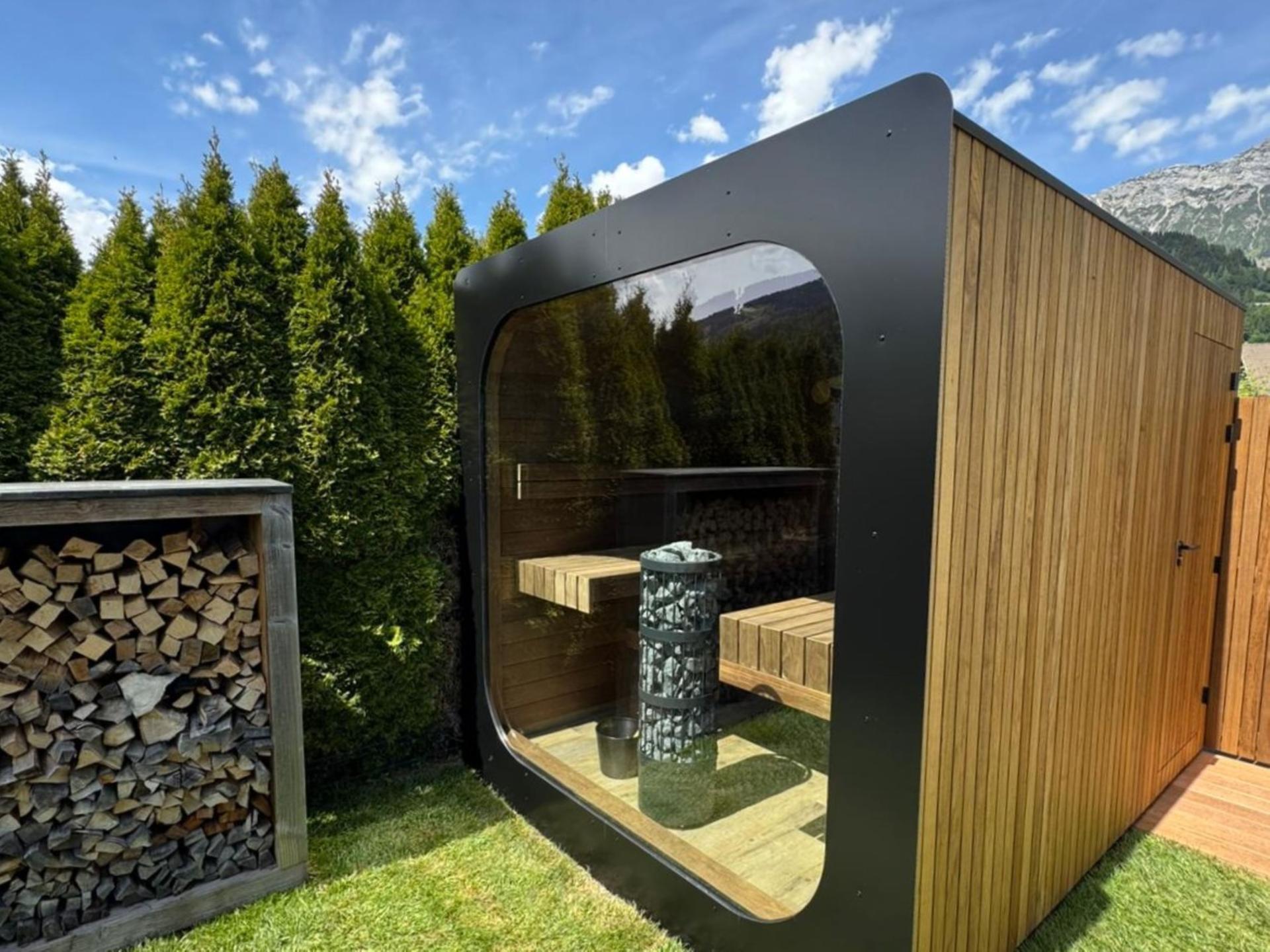 Aan de piste: Luxe vakantiehuis met buitensauna in Leogang - foto 3