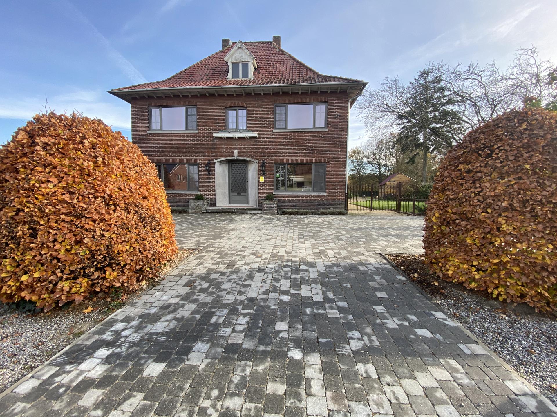 14-persoons vakantiehuis in centrum van Peer met grote tuin - foto 4