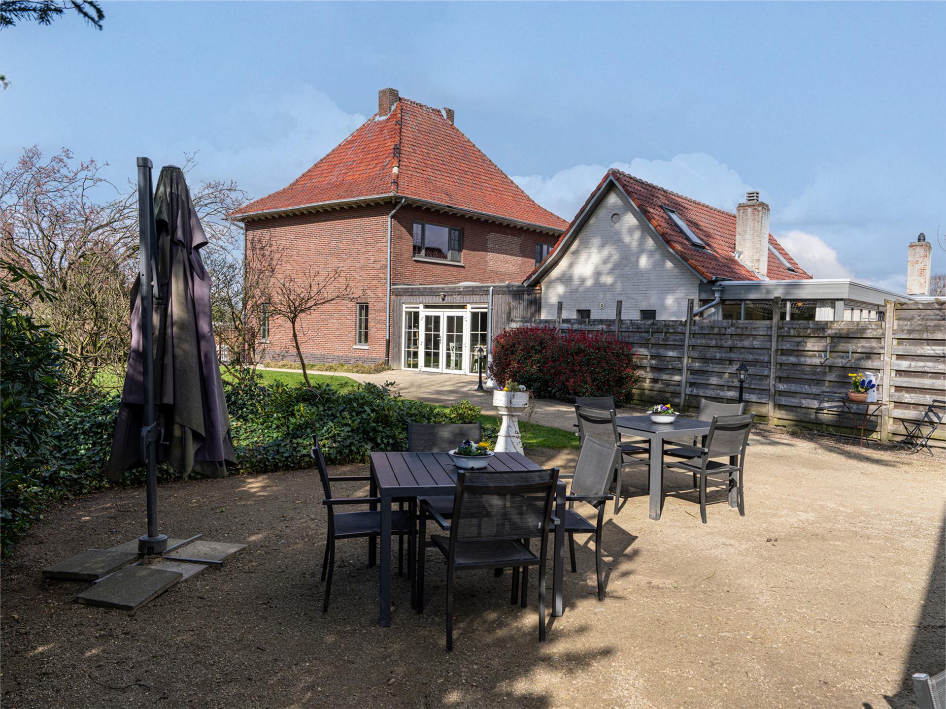 14-persoons vakantiehuis in centrum van Peer met grote tuin - foto 61