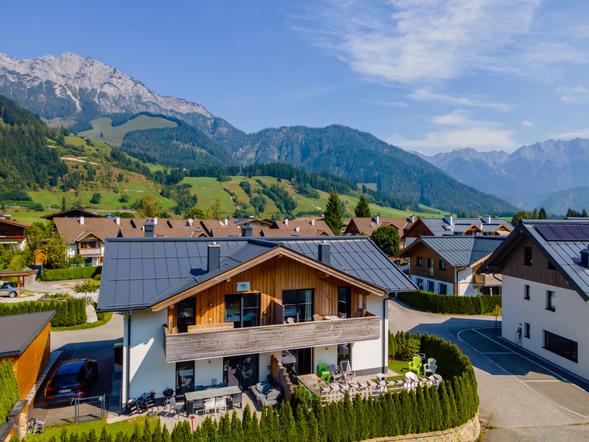 Ruim vakantiehuis voor 14 personen met sauna en tuin, direct aan de piste in Leogang - foto 1