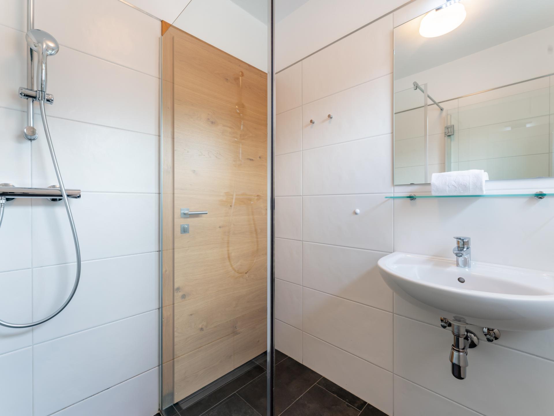 Centraal gelegen modern appartement aan de piste in Leogang - foto 17