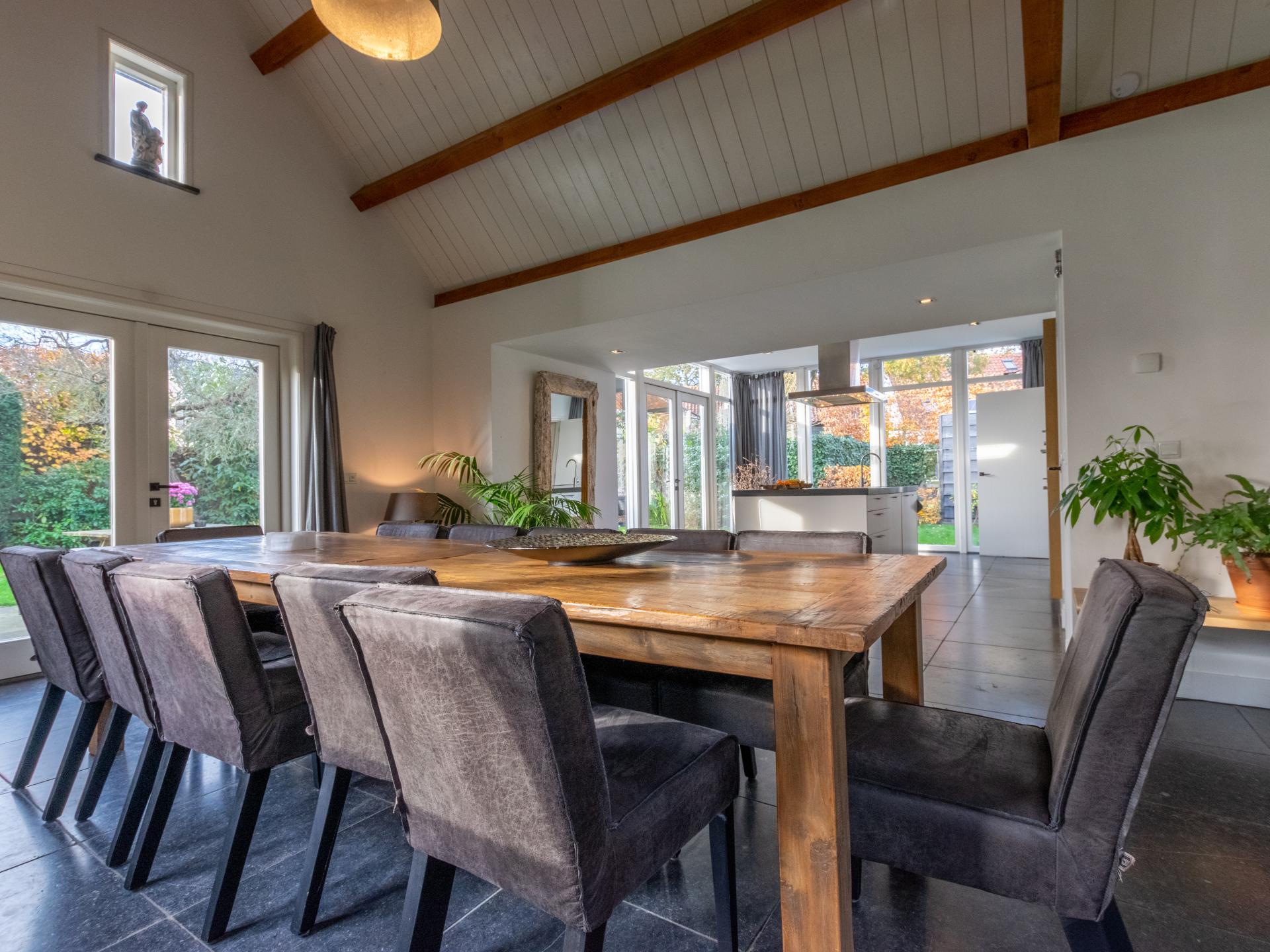 Monumentaal vakantiehuis met omheinde tuin in hartje Oosterhout - foto 6