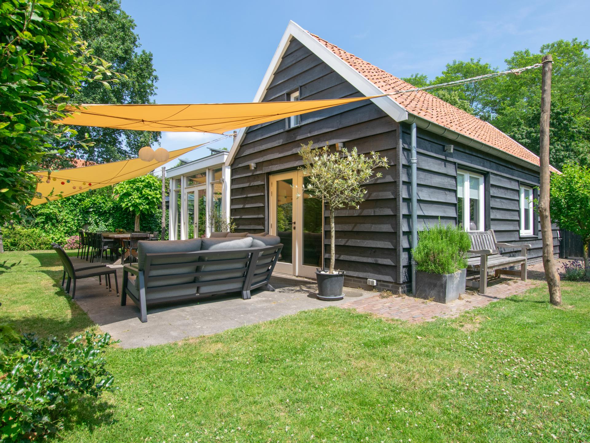 Monumentaal vakantiehuis met omheinde tuin in hartje Oosterhout - foto 3