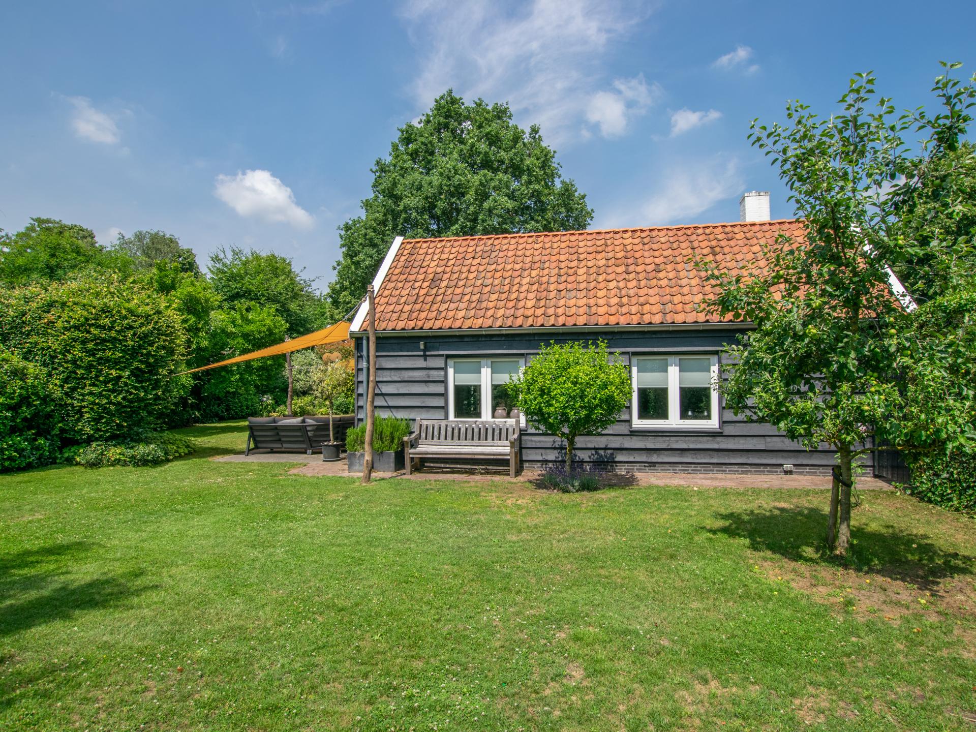 Monumentaal vakantiehuis met omheinde tuin in hartje Oosterhout - foto 46