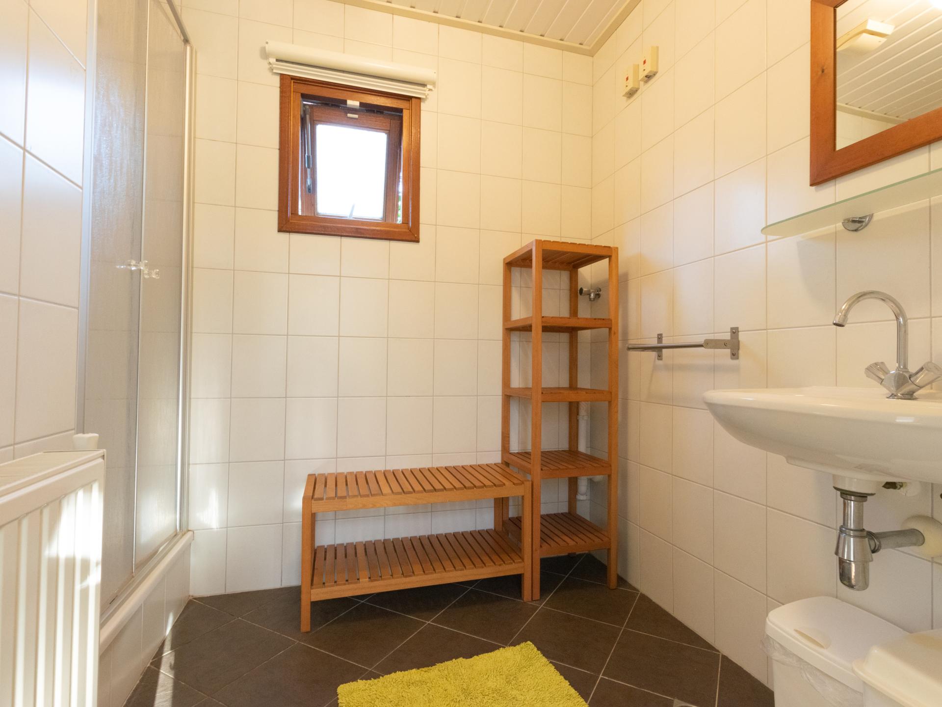 Vrijstaand boshuis met sauna en veranda in Uden, 4 pers. - foto 13