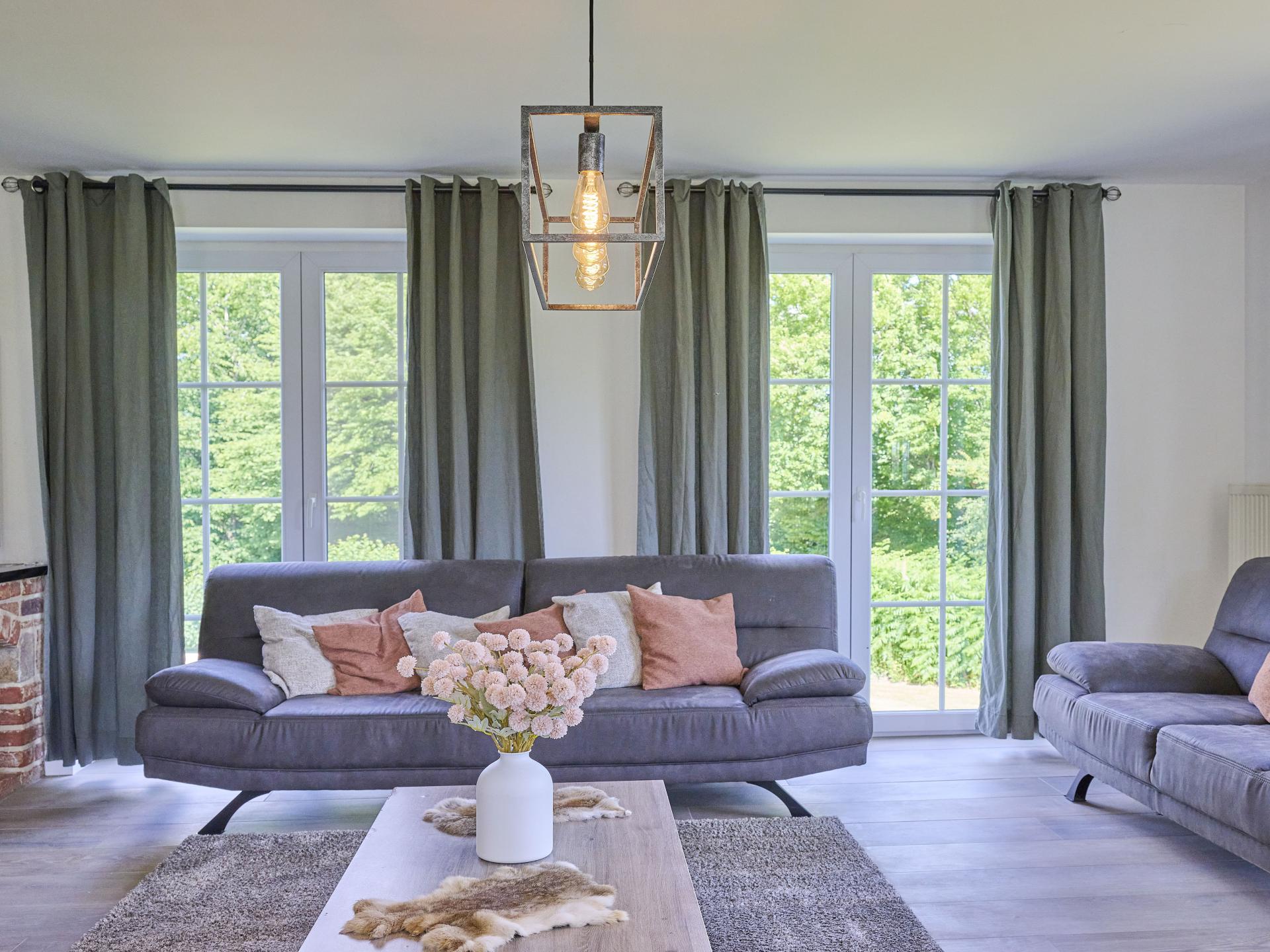 12-persoons vakantiehuis in Lierneux met open haard en tuin - foto 41