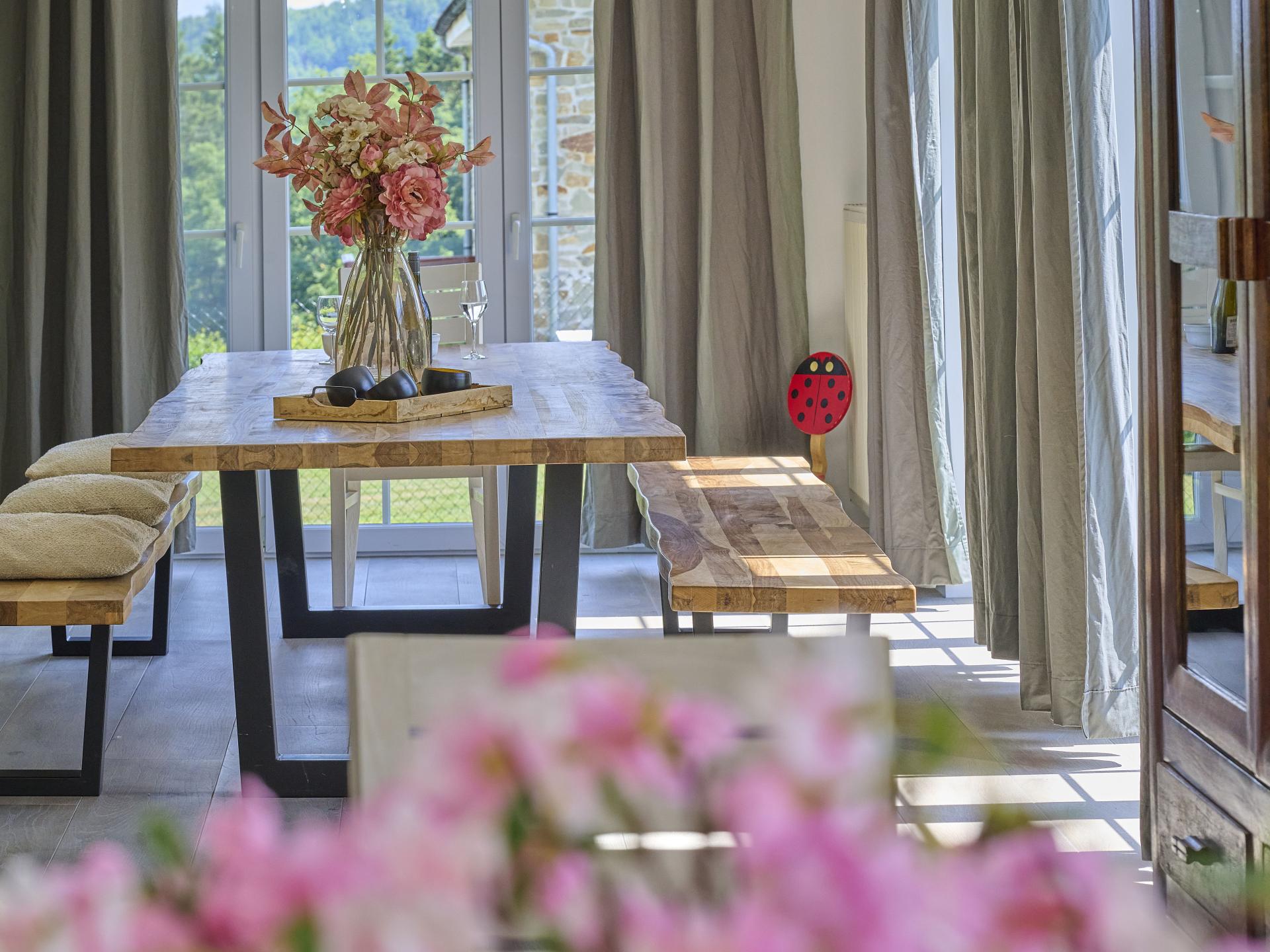 12-persoons vakantiehuis in Lierneux met open haard en tuin - foto 19