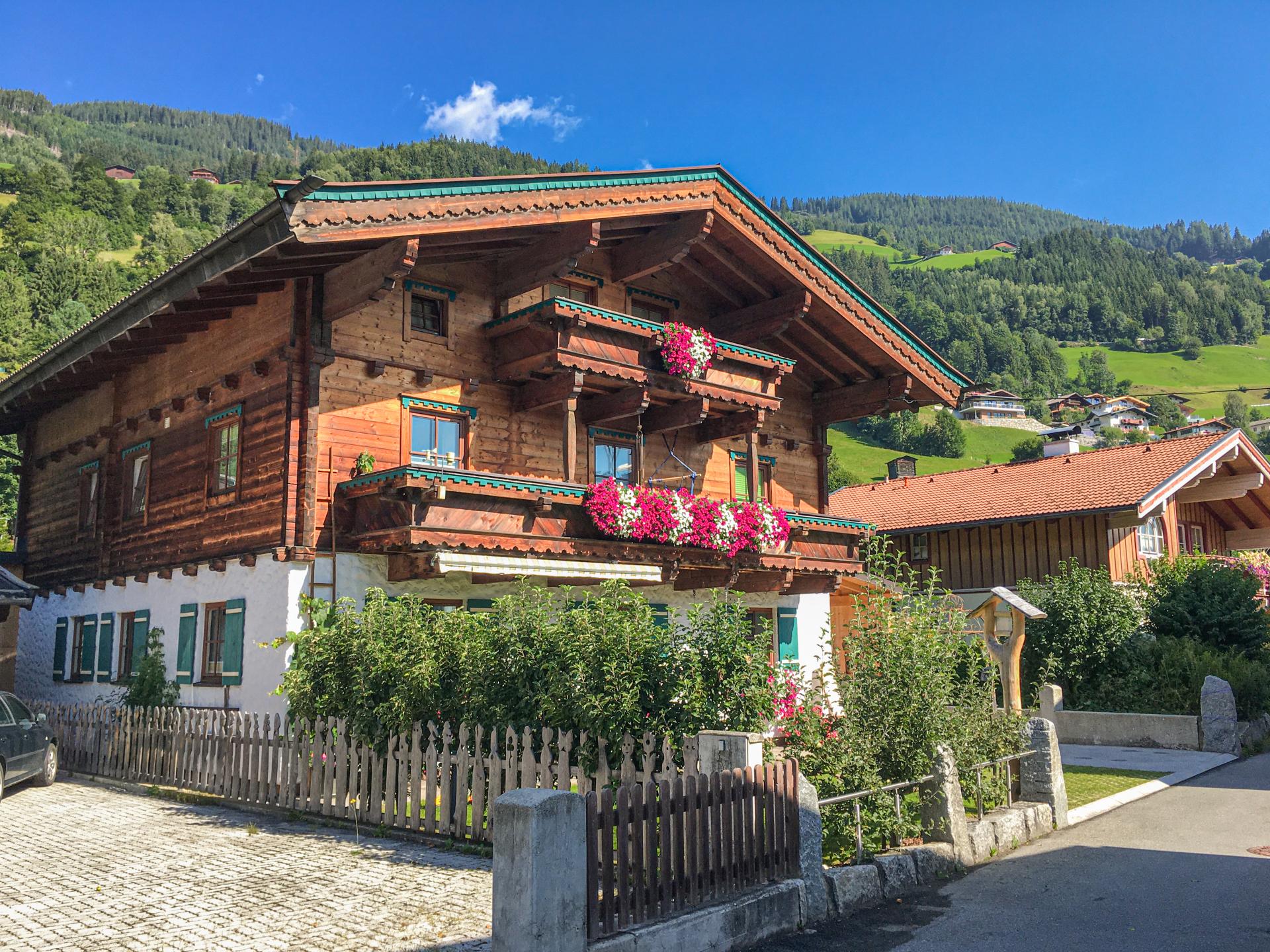 5-persoons appartement aan de piste in centrum Bramberg am Wildkogel - foto 2