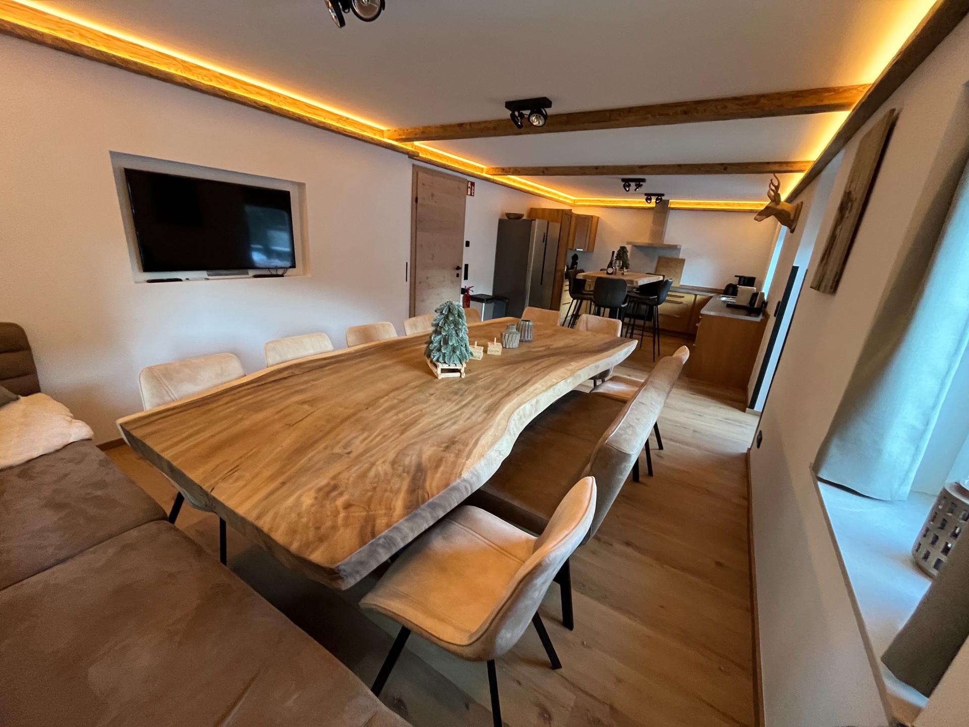 Authentiek chalet voor 14 personen met sauna in het centrum van Kirchberg - foto 3