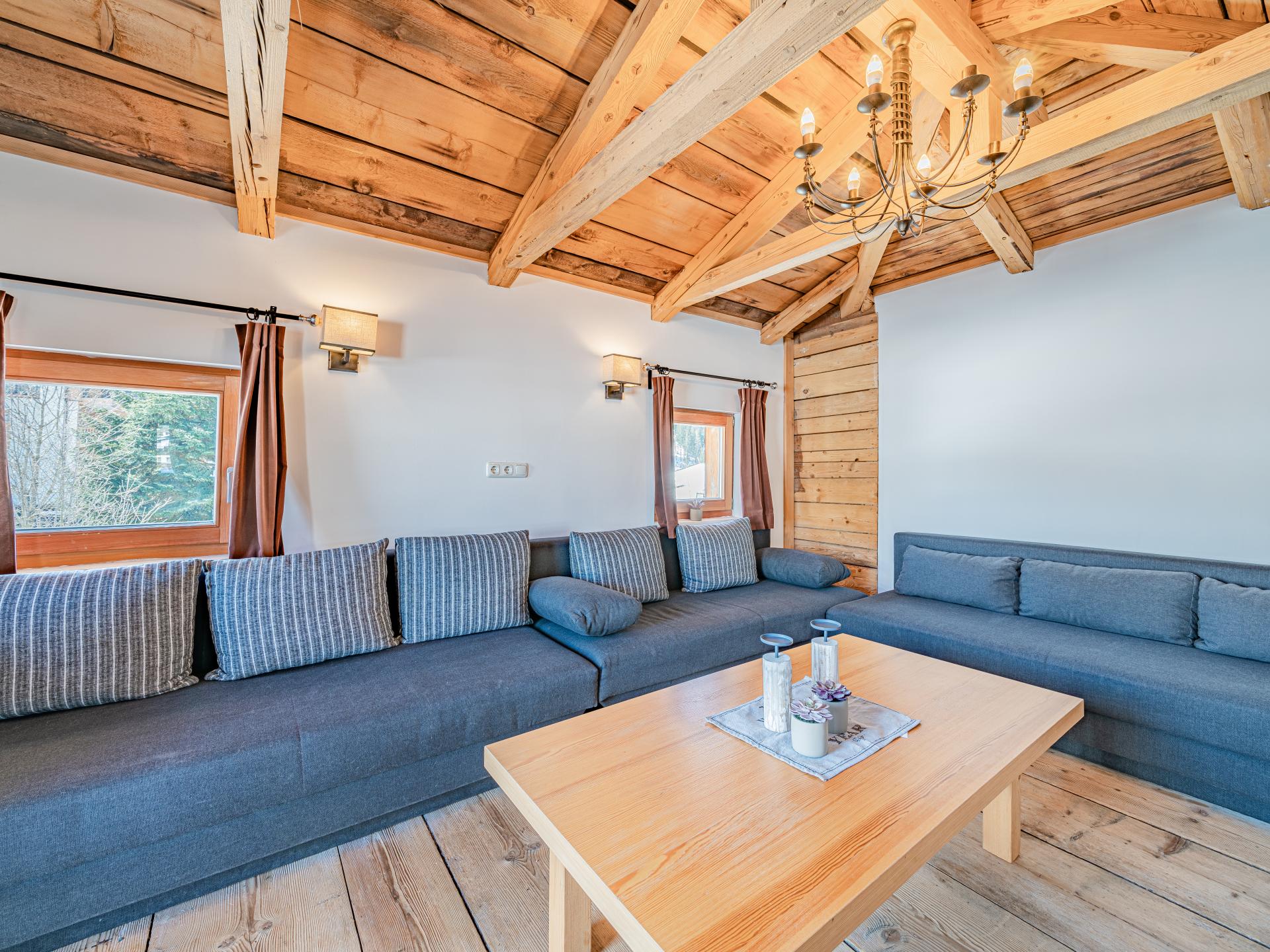 Authentiek chalet voor 14 personen met sauna in het centrum van Kirchberg - foto 10
