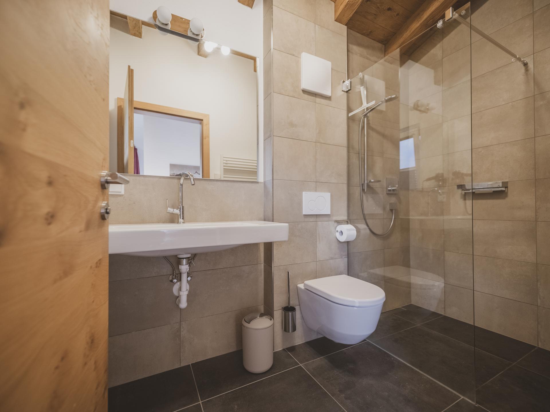 Luxe lodge in Wald im Pinzgau met sauna, 100m van de piste, 10 personen - foto 12