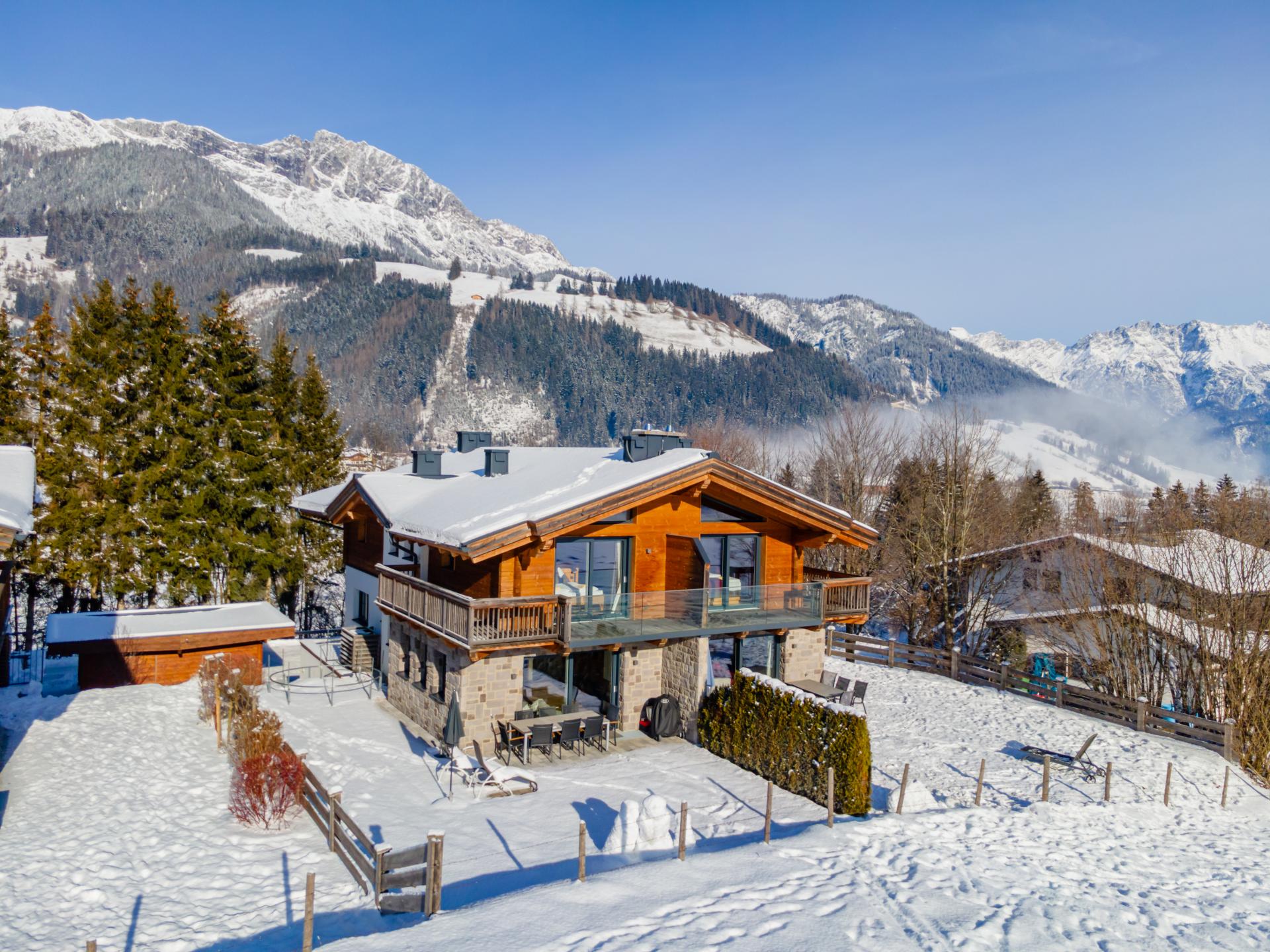 Luxe chalet met sauna en uitzicht, 200m van skilift in Leogang - foto 42