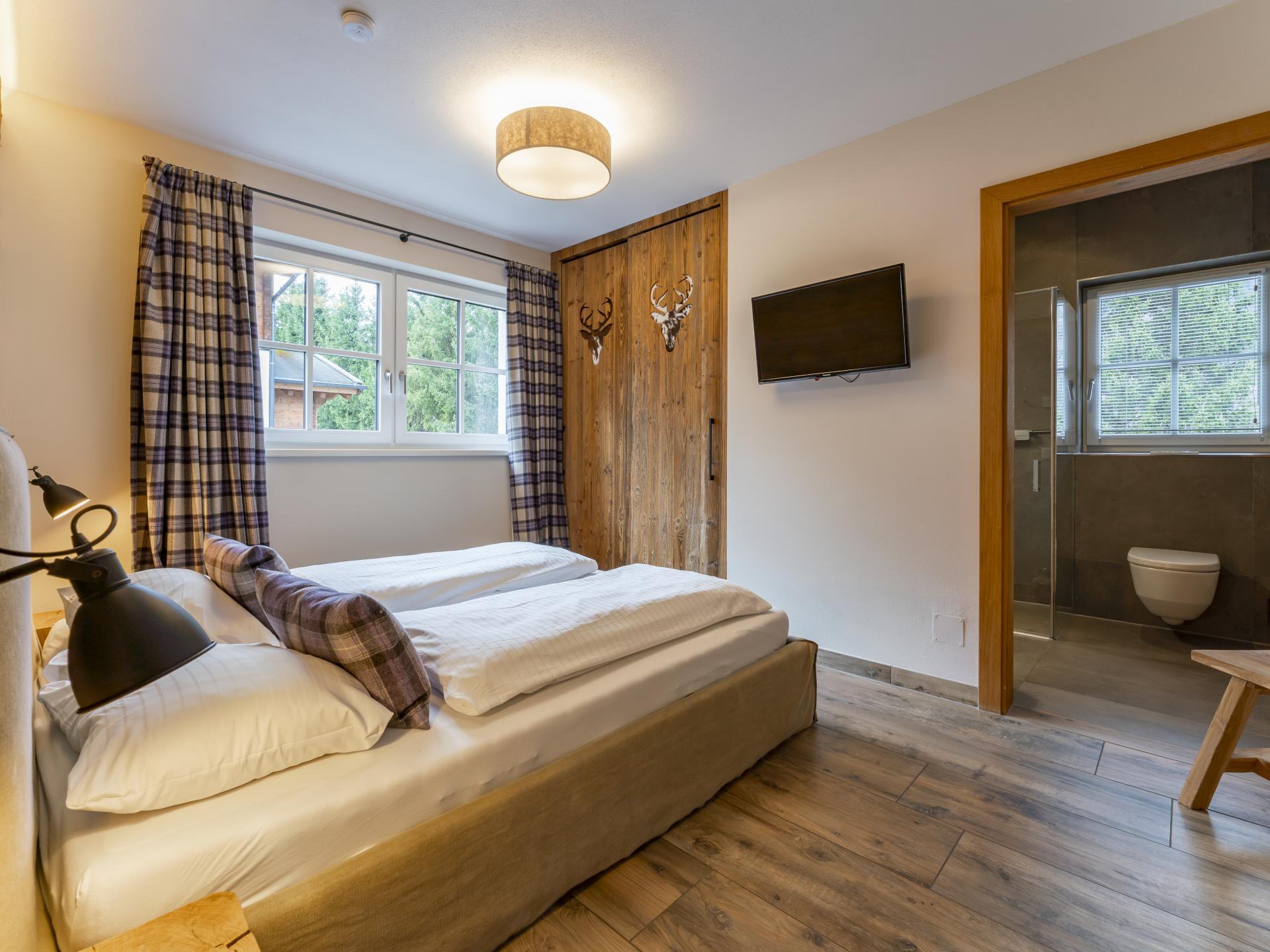 Luxe chalet met sauna en uitzicht, 200m van skilift in Leogang - foto 20