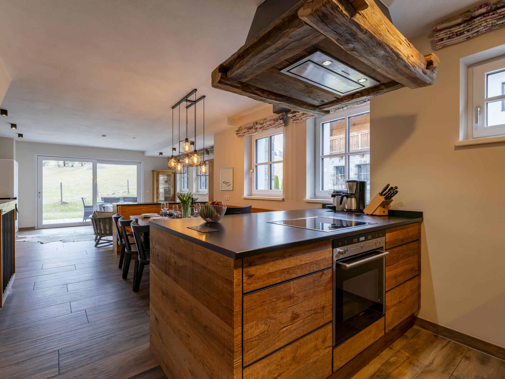 Luxe chalet met sauna en uitzicht, 200m van skilift in Leogang - foto 16