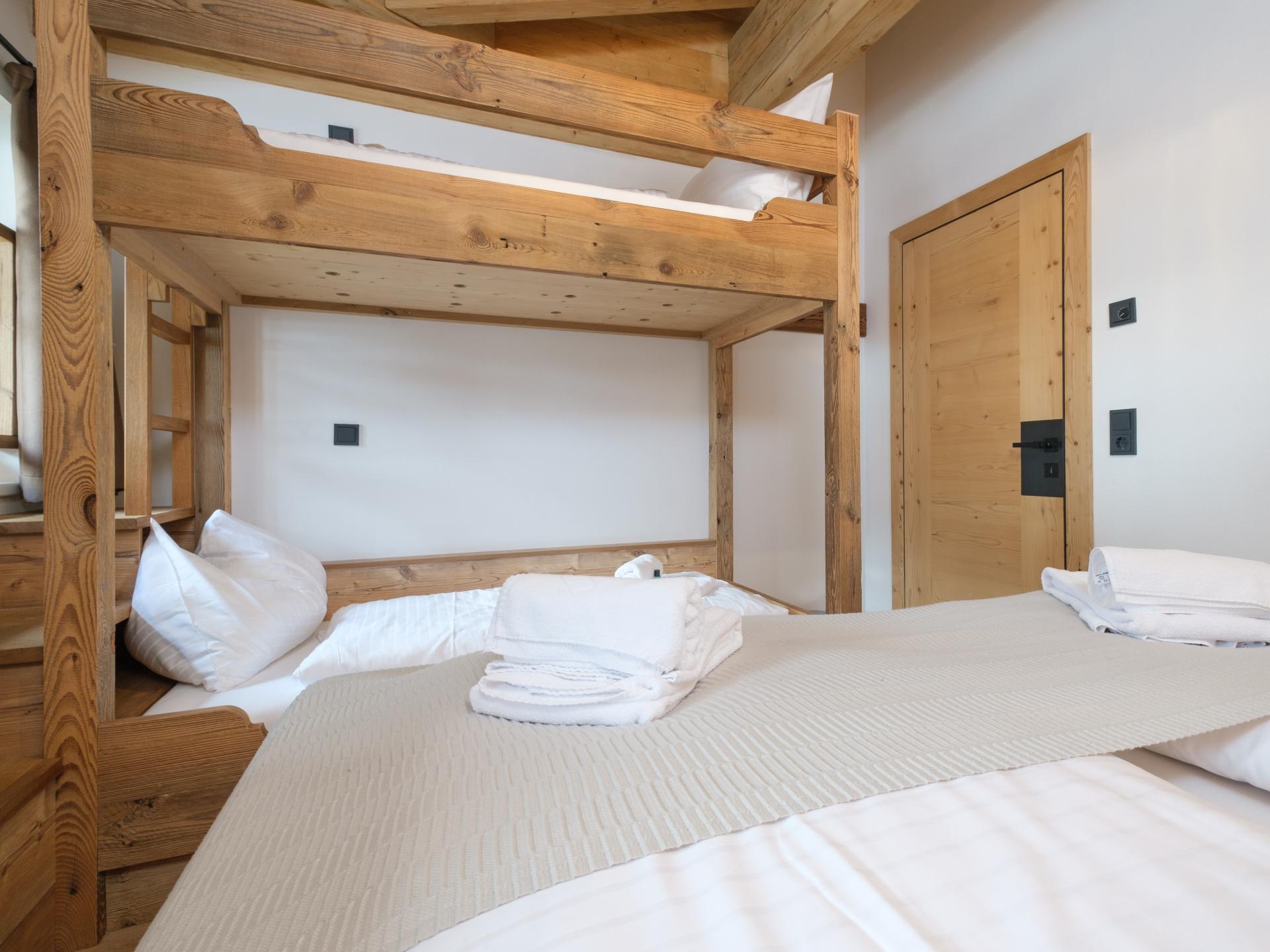 Chalet voor 24 personen met wellness direct aan de skipiste in Mühlbach - foto 12
