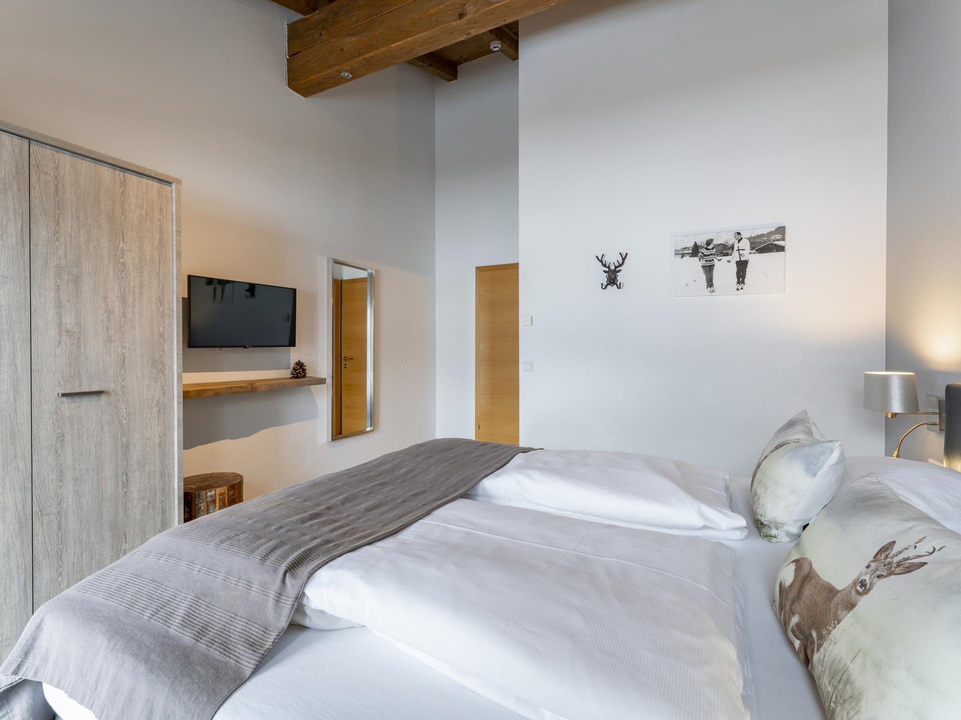 Op 300 m van de piste: Luxe penthouse in centrum van Piesendorf - foto 26