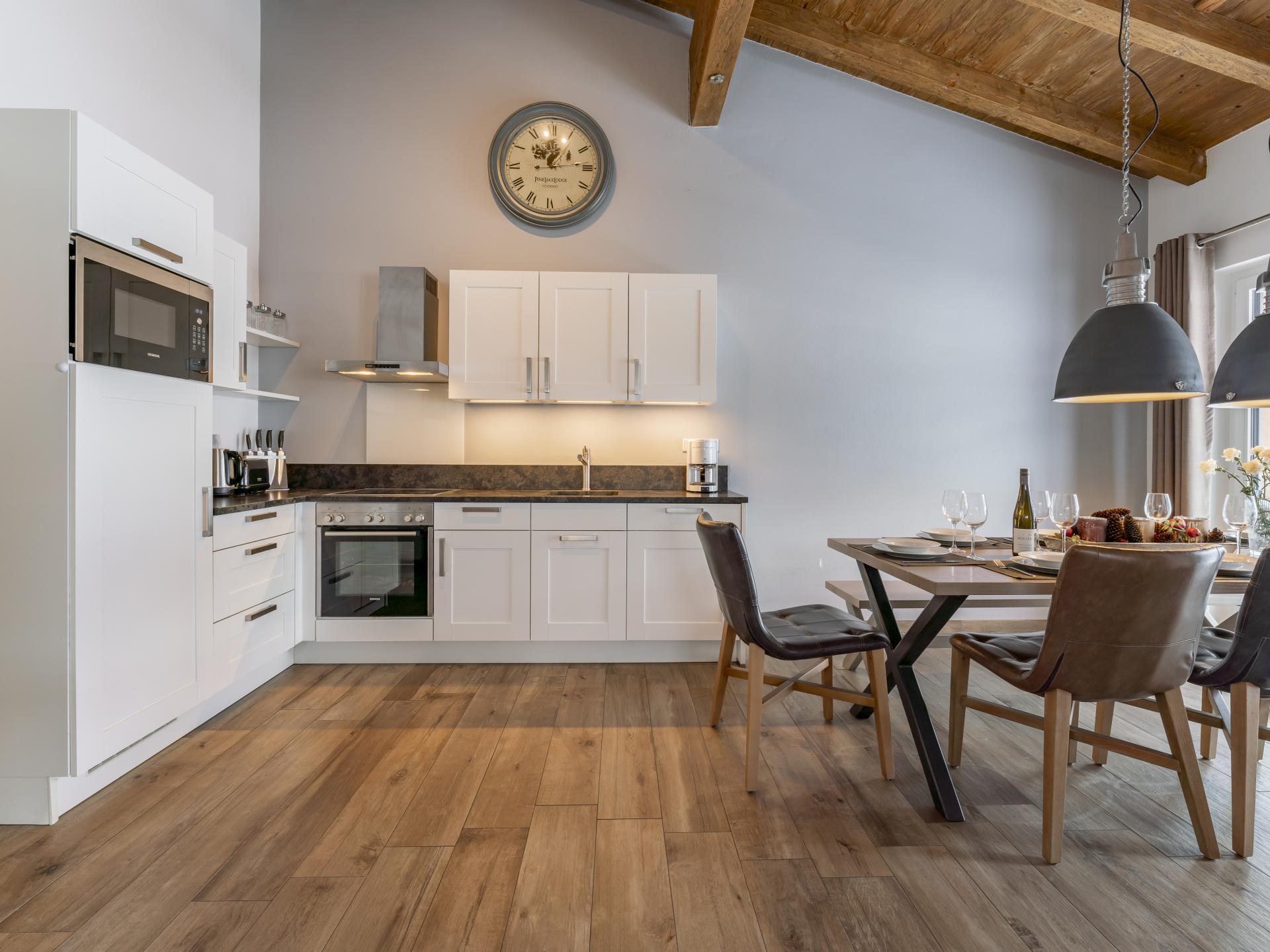Op 300 m van de piste: Luxe penthouse in centrum van Piesendorf - foto 18
