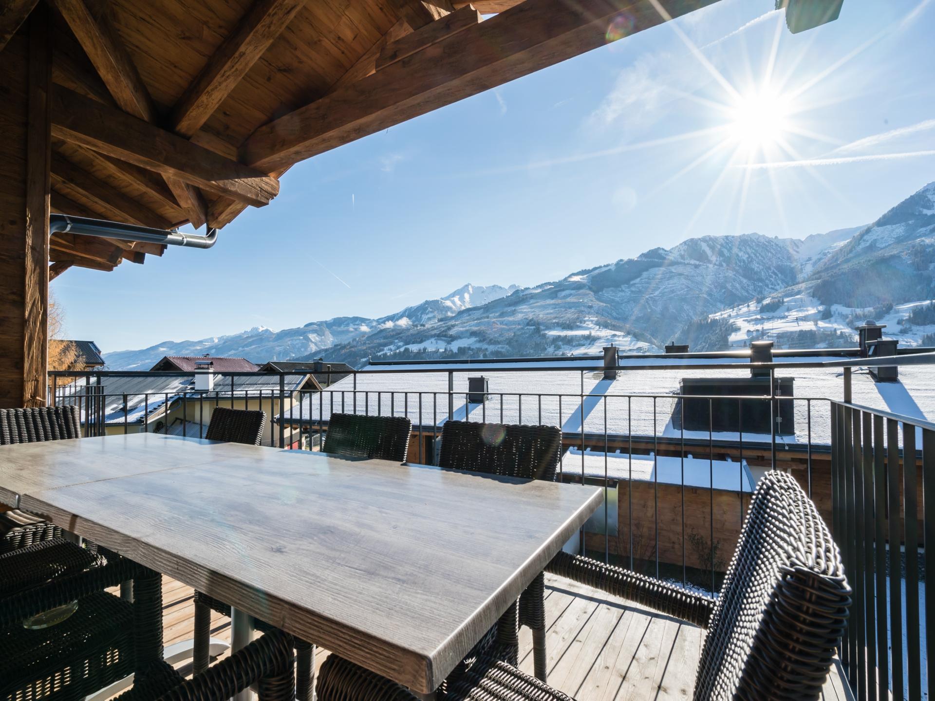 Op 300 m van de piste: Luxe penthouse in centrum van Piesendorf - foto 13