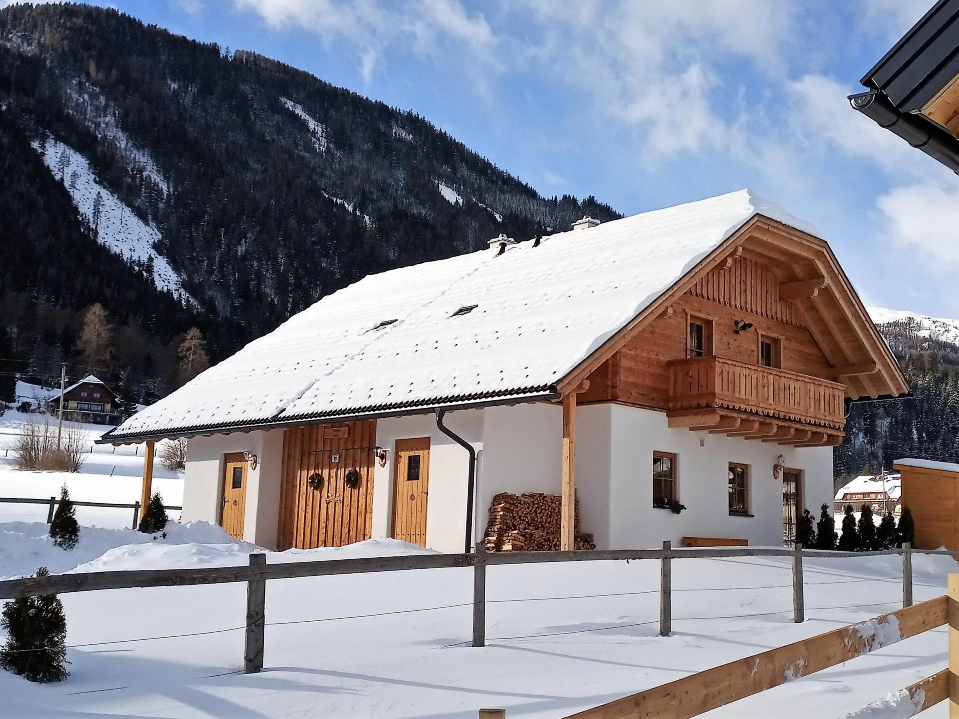 Knus chalet voor 4 personen in Mauterndorf, direct aan de skipiste - foto 23