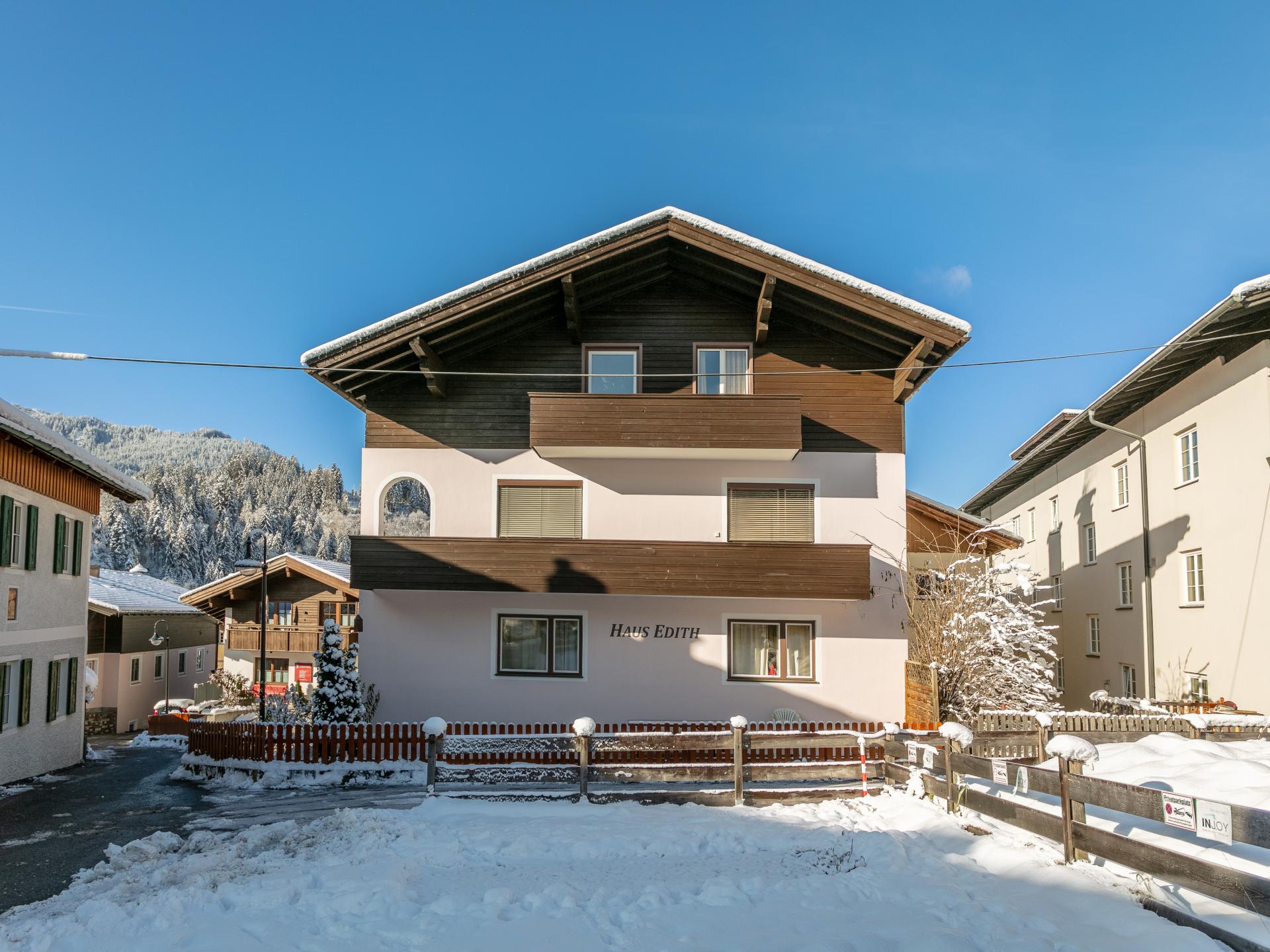 Ruim chalet voor 14 personen in centrum Hopfgarten met sauna, op 200m van de skilift - foto 23