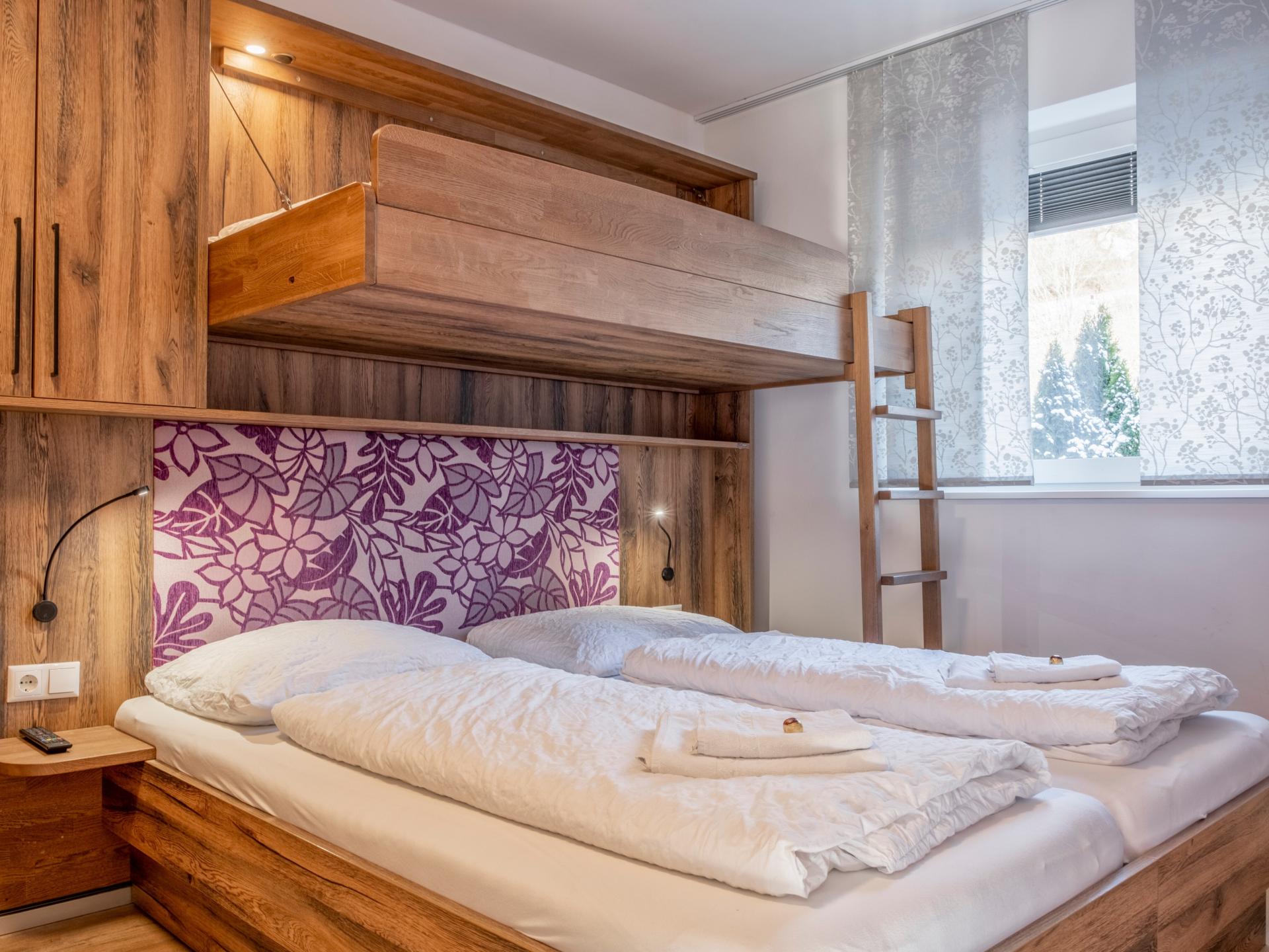 Ruim vakantiehuis voor 35 personen aan de piste bij Kaprun - foto 17