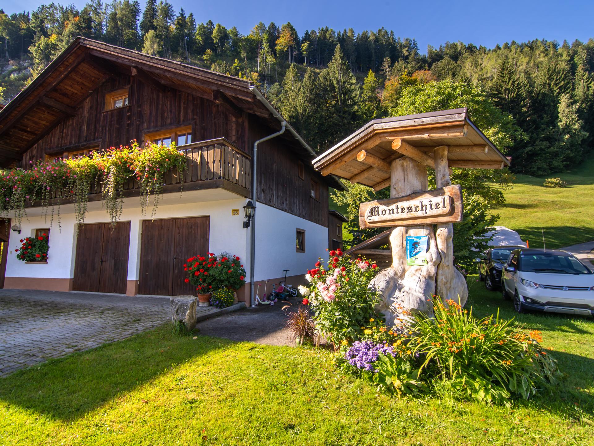 Vrijstaand chalet in Bürserberg met panoramisch bergzicht op 1000m hoogte - foto 32