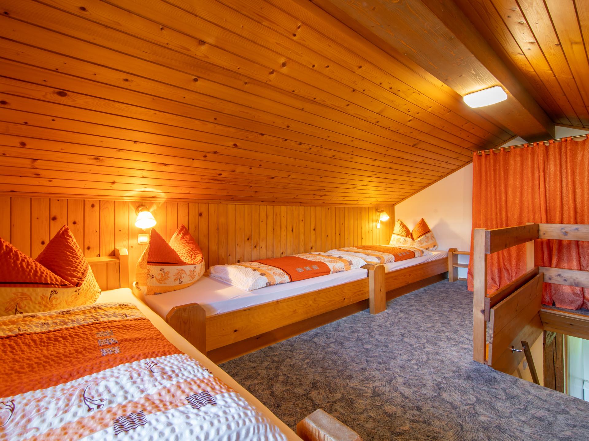 Vrijstaand chalet in Bürserberg met panoramisch bergzicht op 1000m hoogte - foto 14