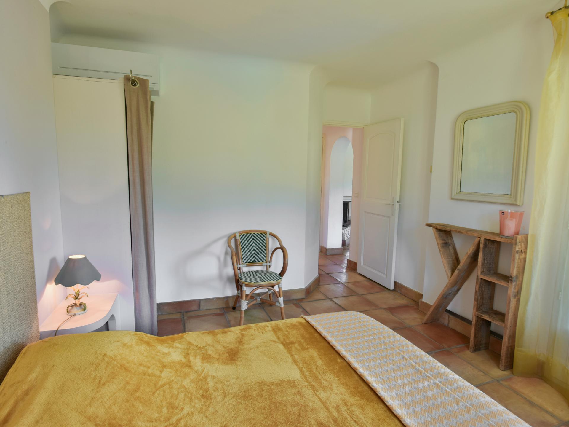 Vrijstaand vakantiehuis met privézwembad nabij Sainte Maxime en de Côte d'Azur - foto 22