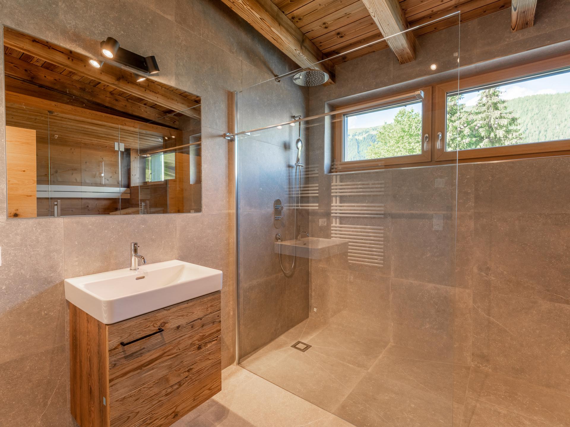 Luxe penthouse in Bramberg met panoramisch uitzicht op de Hohe Tauern - foto 17