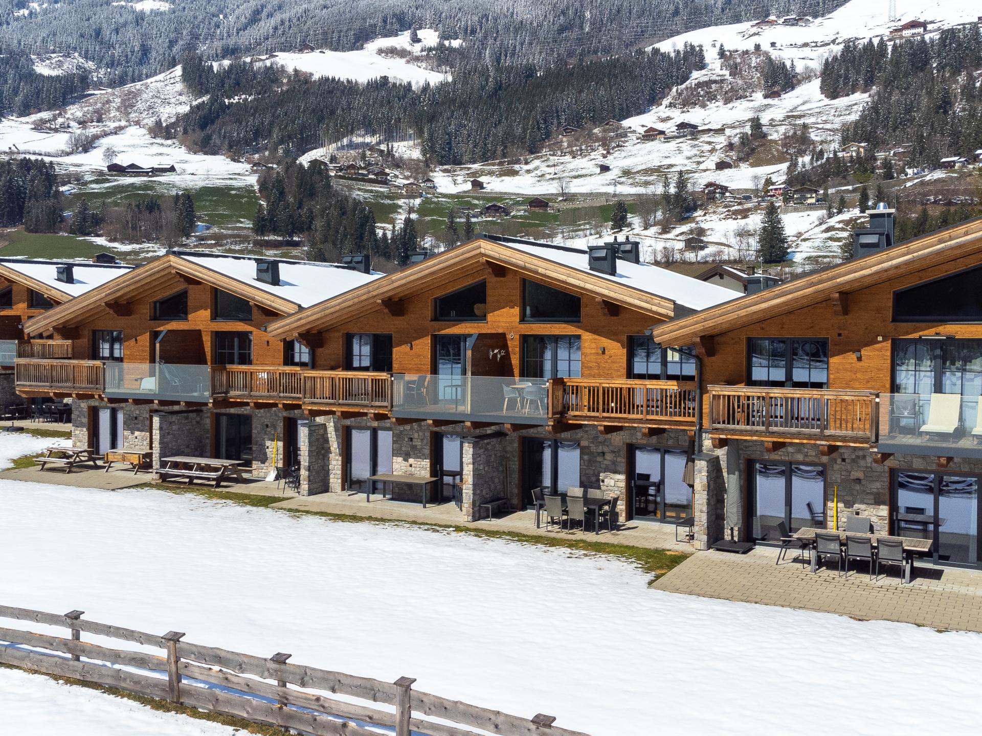 Op 800 m van de piste: Ruim vrijstaand chalet in Wald im Pinzgau · 10 pers. - foto 47