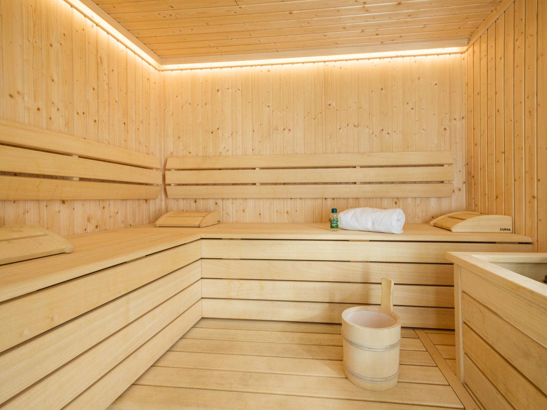 Vrijstaand chalet met sauna op 50 meter van de skilift in Donnersbachwald - foto 2