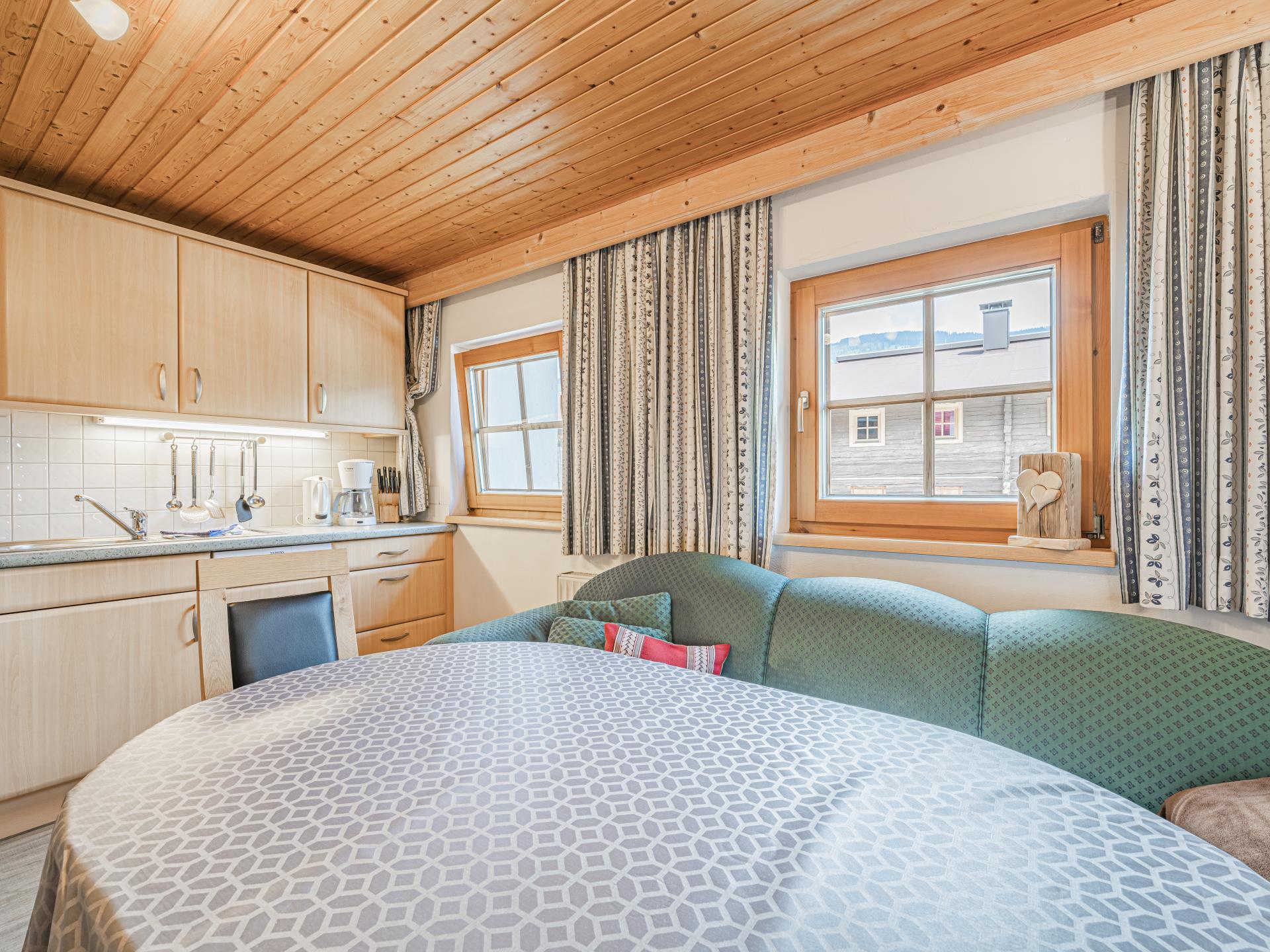 Authentiek appartement op Tiroler boerderij, vlakbij de piste in Brixen im Thale - foto 19