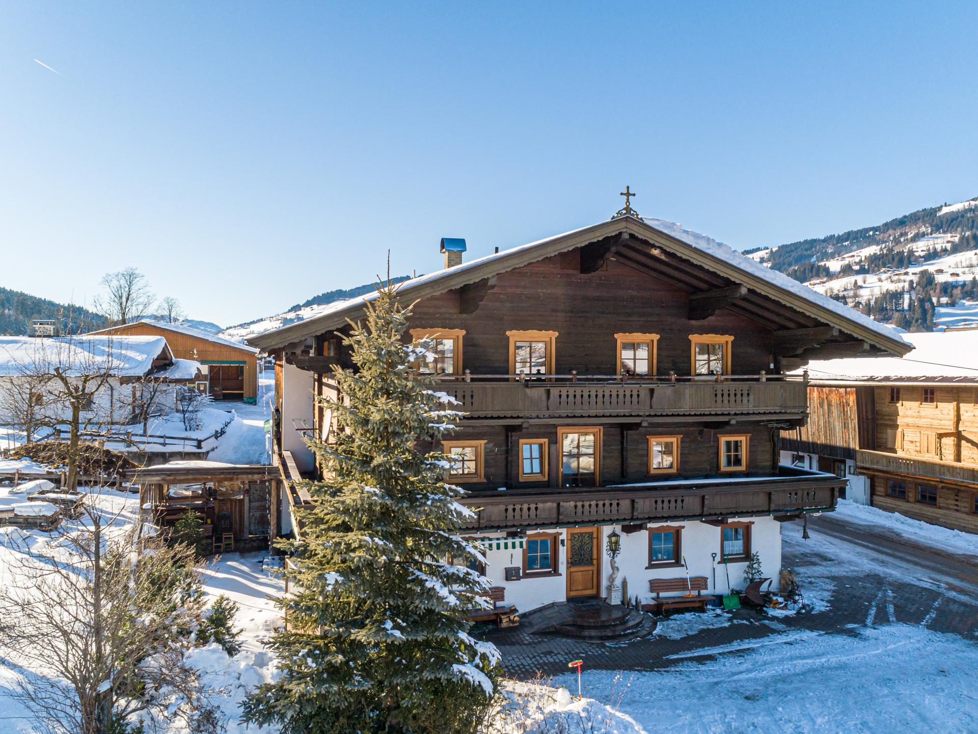 Ruim vakantiehuis voor 27 personen bij de piste in Brixen im Thale - foto 66