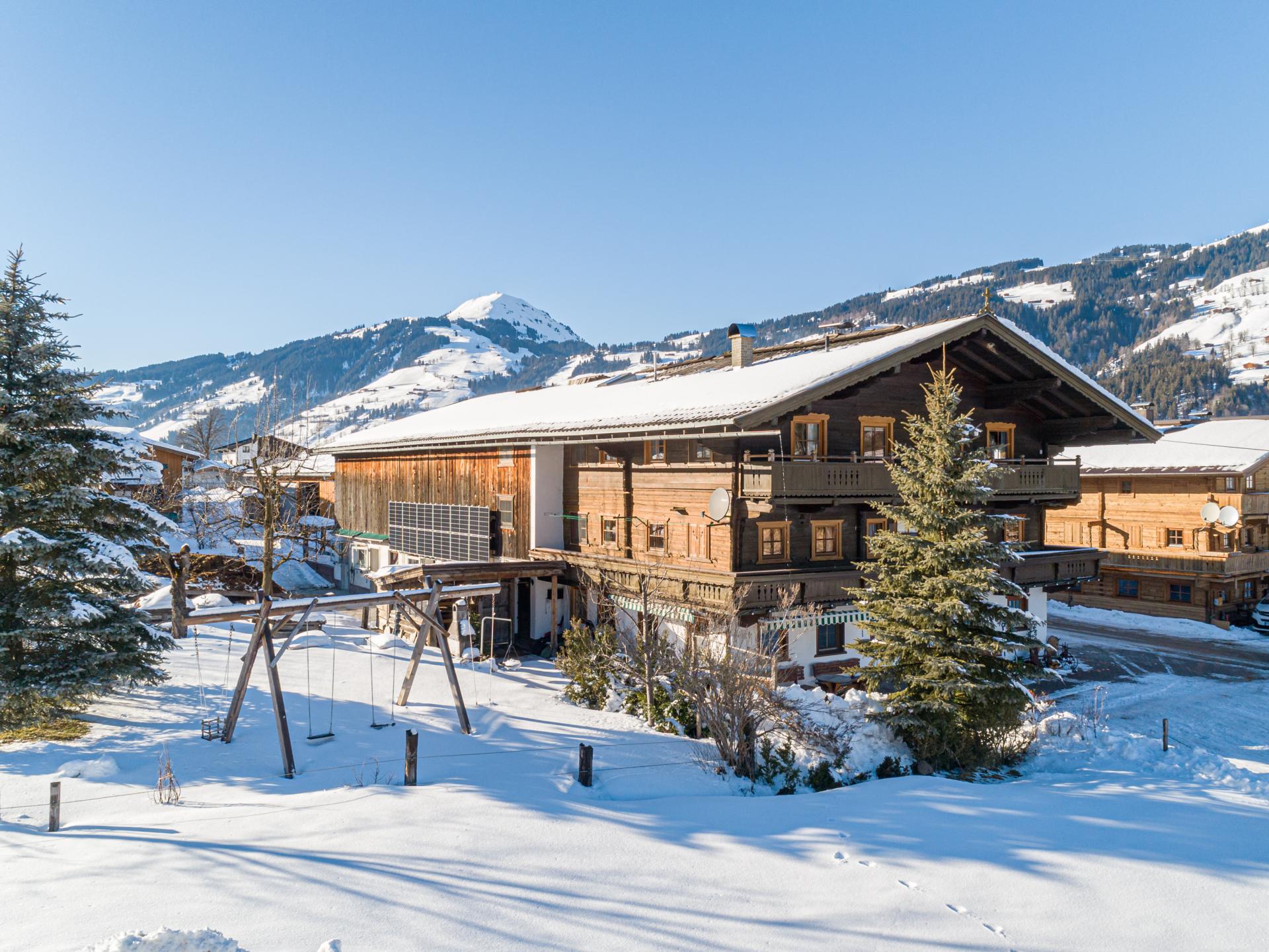 Ruim vakantiehuis voor 27 personen bij de piste in Brixen im Thale - foto 63