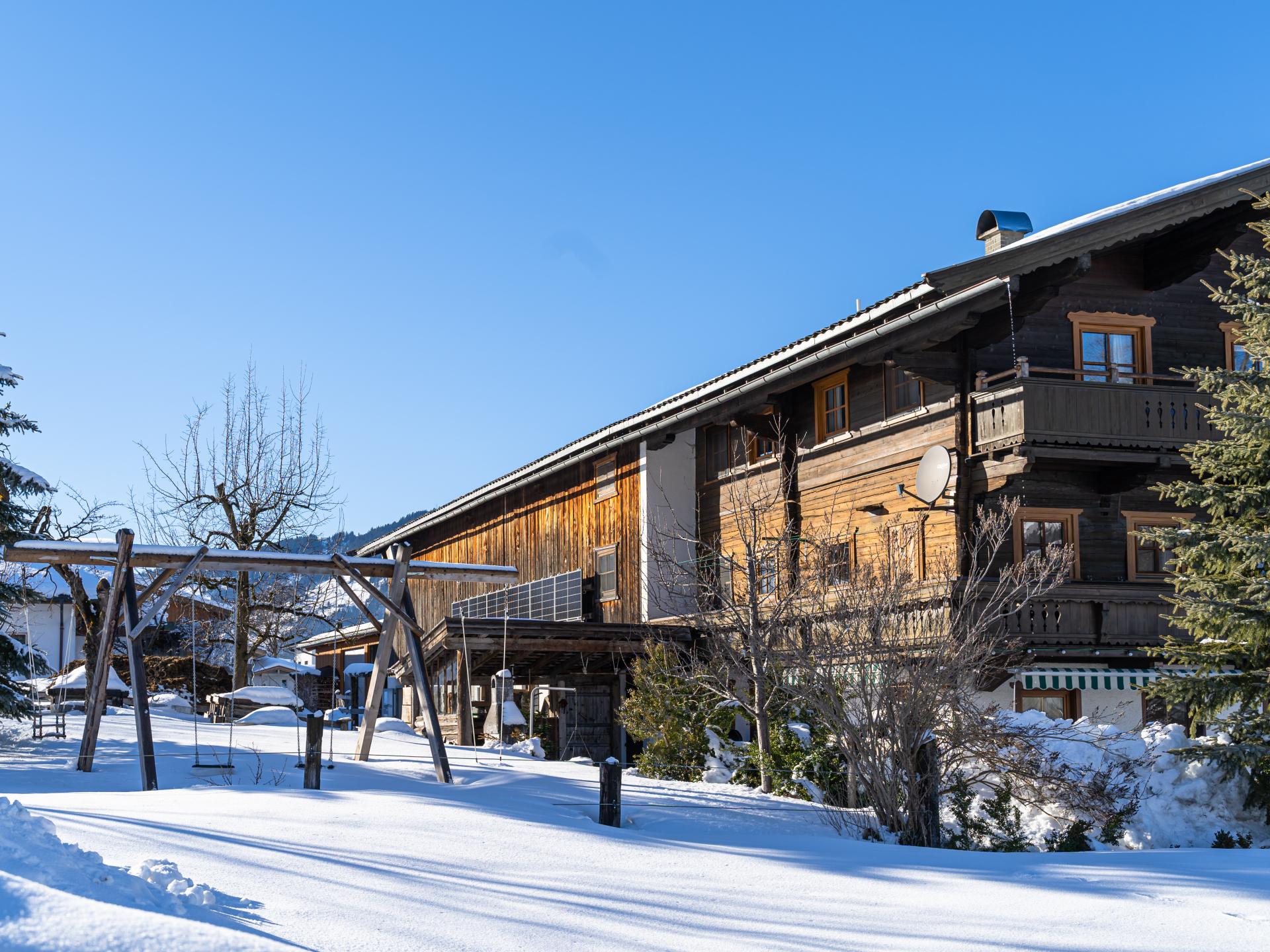Ruim vakantiehuis voor 27 personen bij de piste in Brixen im Thale - foto 45