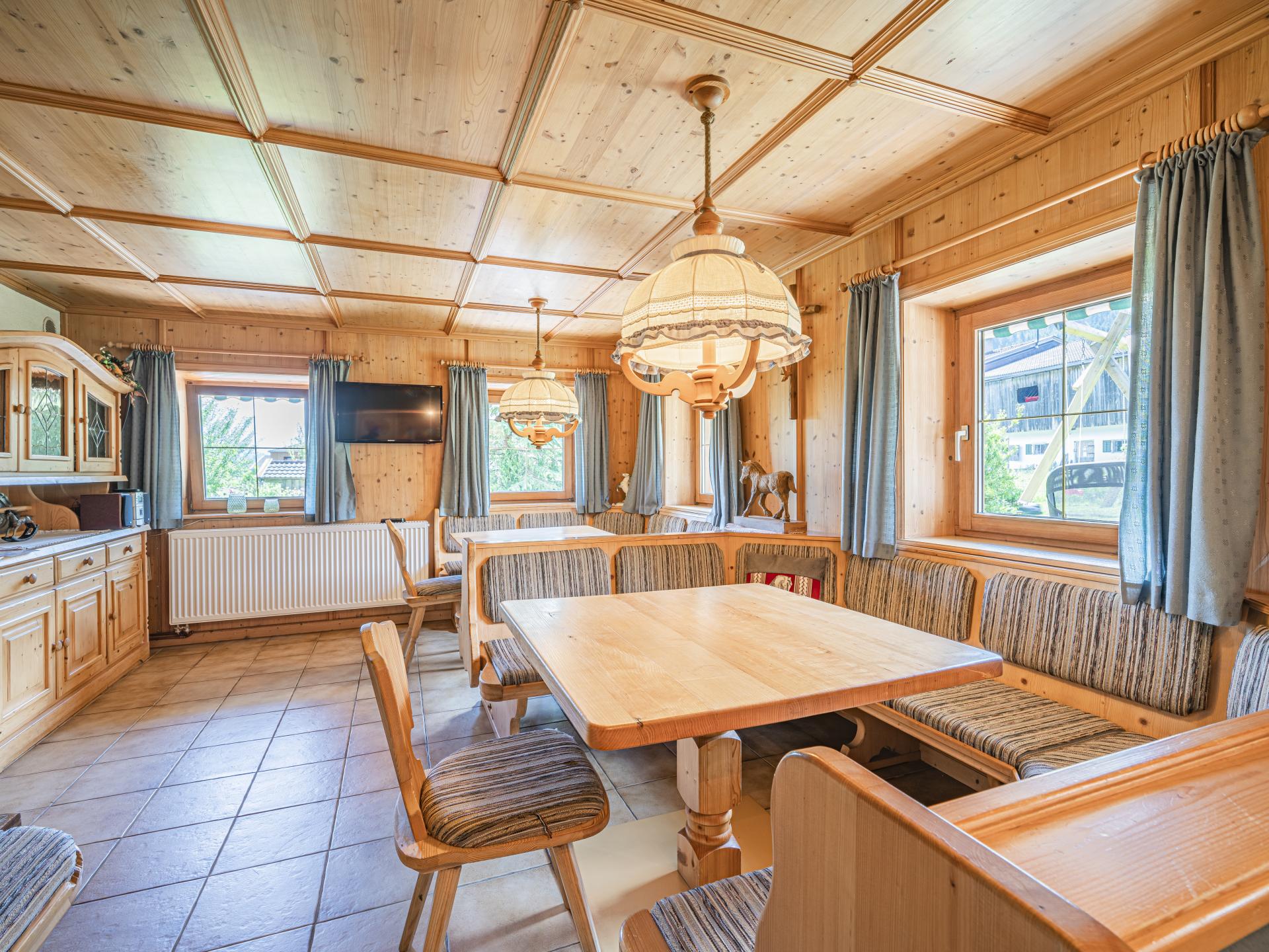 Ruim vakantiehuis voor 27 personen bij de piste in Brixen im Thale - foto 7