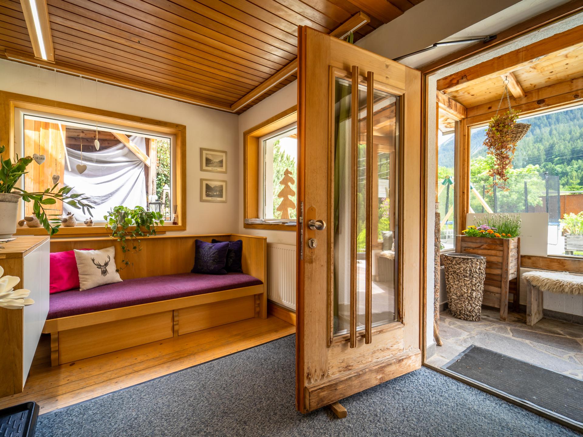 Ruim appartement voor 12 personen direct aan de skipiste in Klösterle - foto 11
