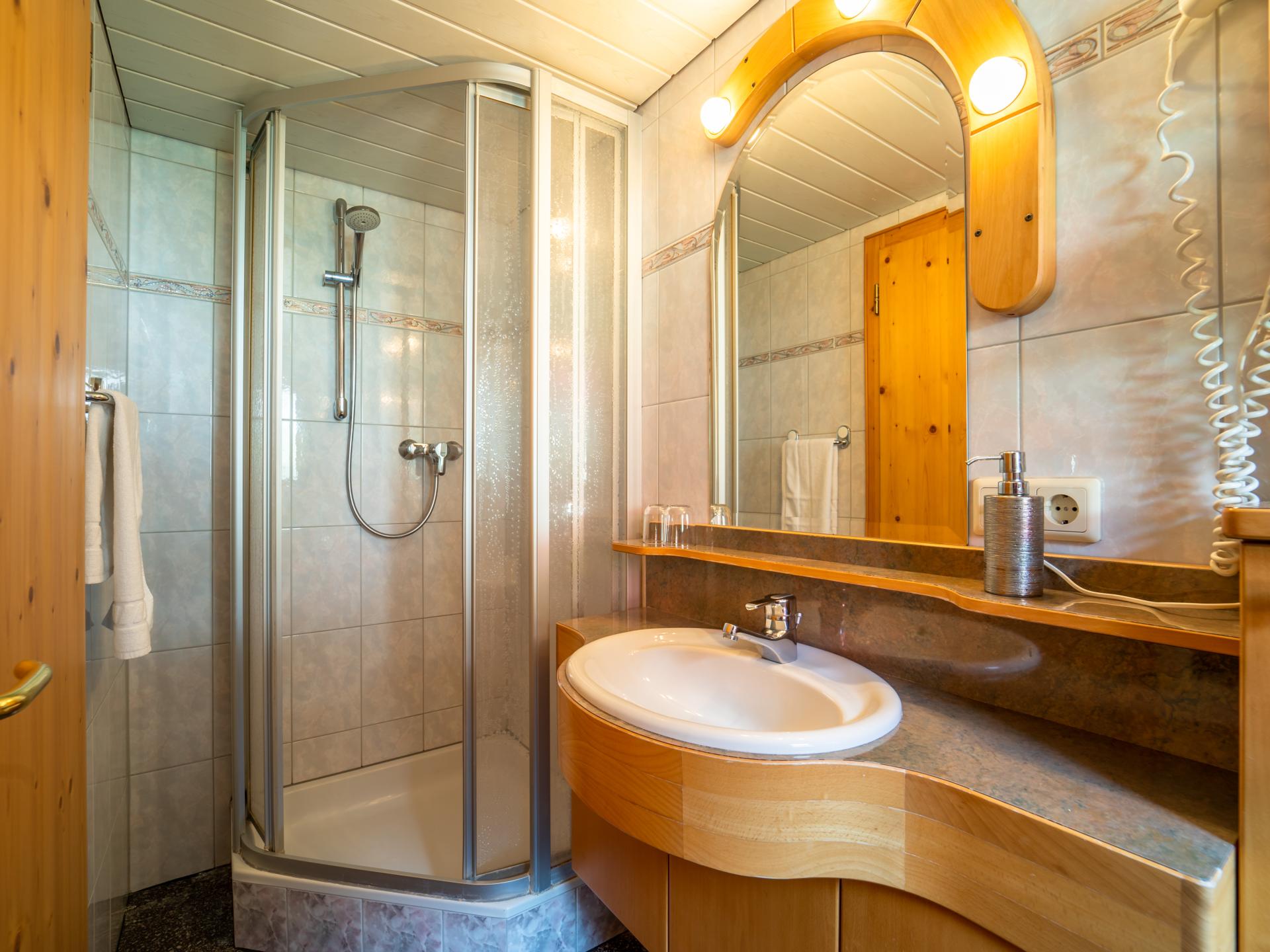 Ruim appartement voor 12 personen direct aan de skipiste in Klösterle - foto 7