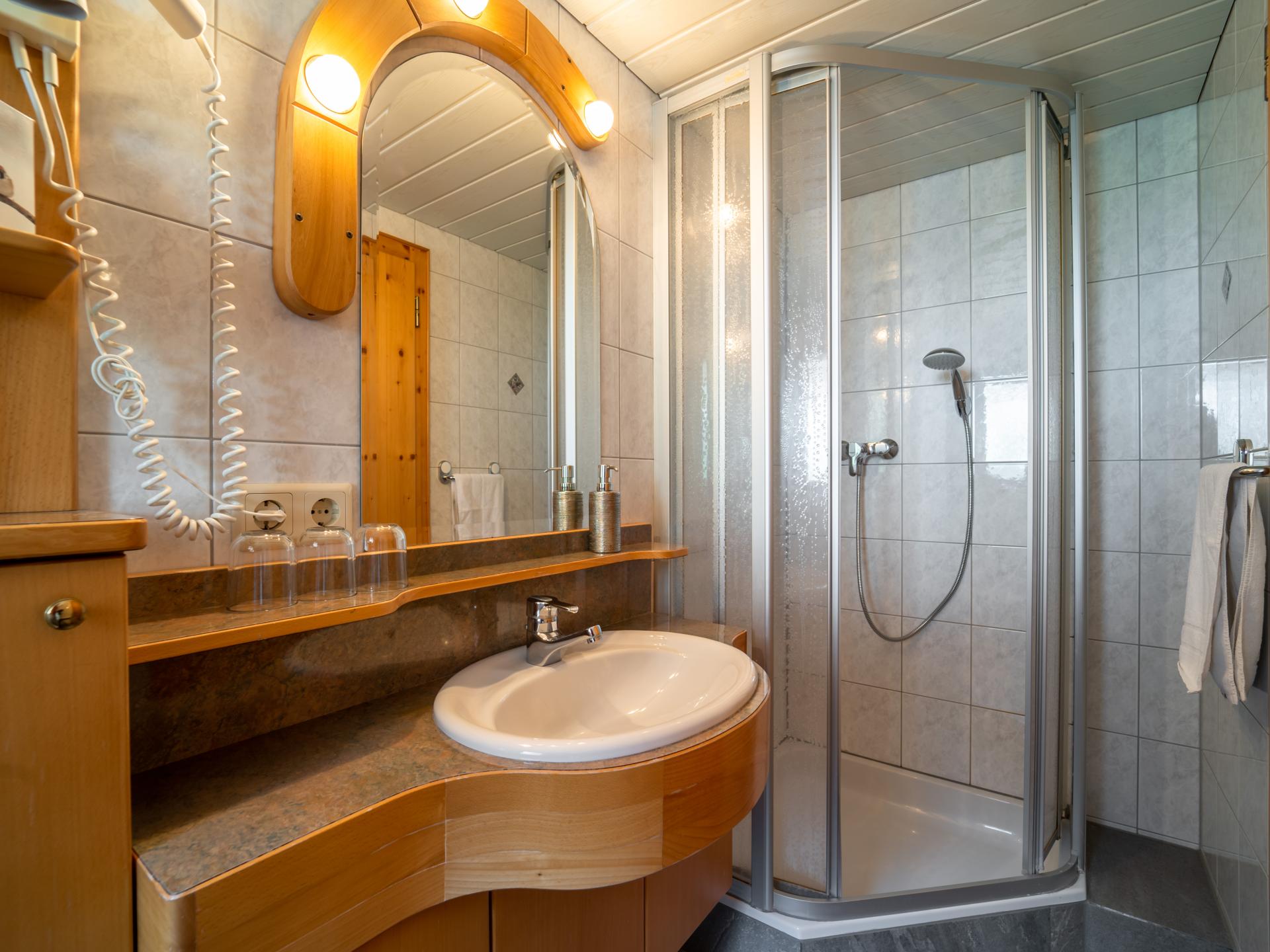 Ruim appartement voor 12 personen direct aan de skipiste in Klösterle - foto 17