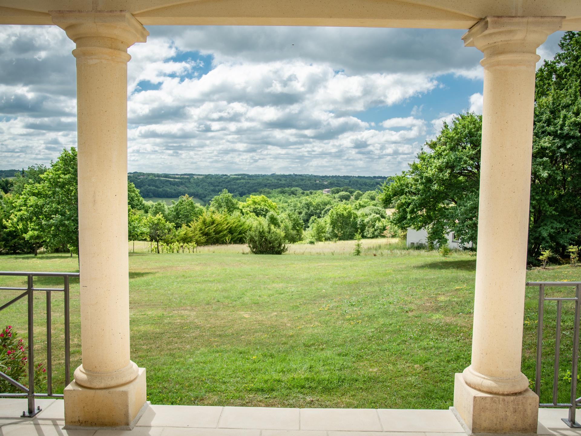 Vrijstaand vakantiehuis met privézwembad in Montaigu de Quercy - foto 31