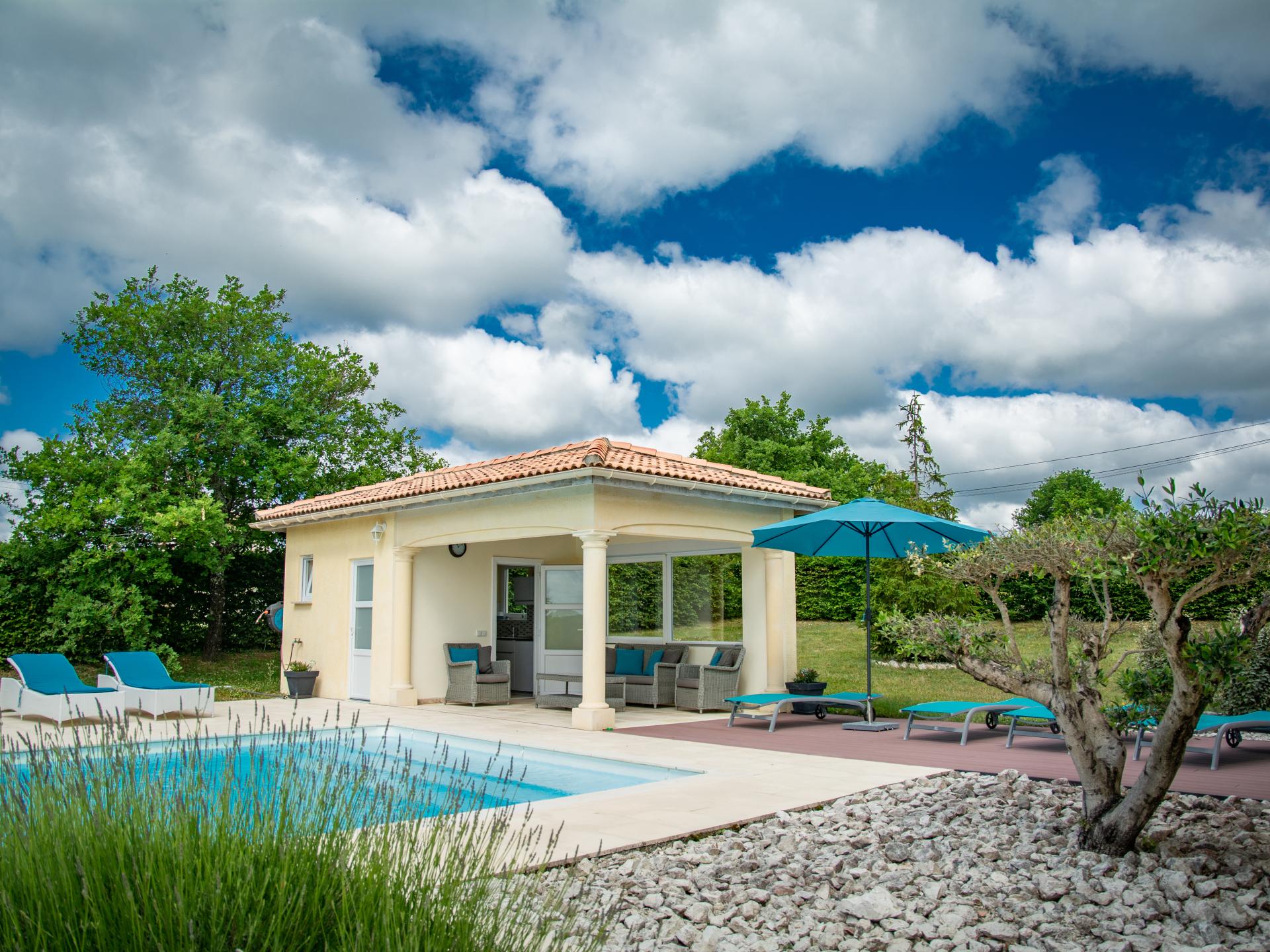 Vrijstaand vakantiehuis met privézwembad in Montaigu de Quercy - foto 38